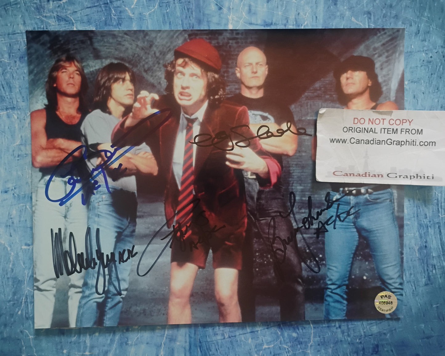 AC/DC Hand Signed Autograph 8x10 Photo COA Malcolm & Angus Young, Brian Johnson