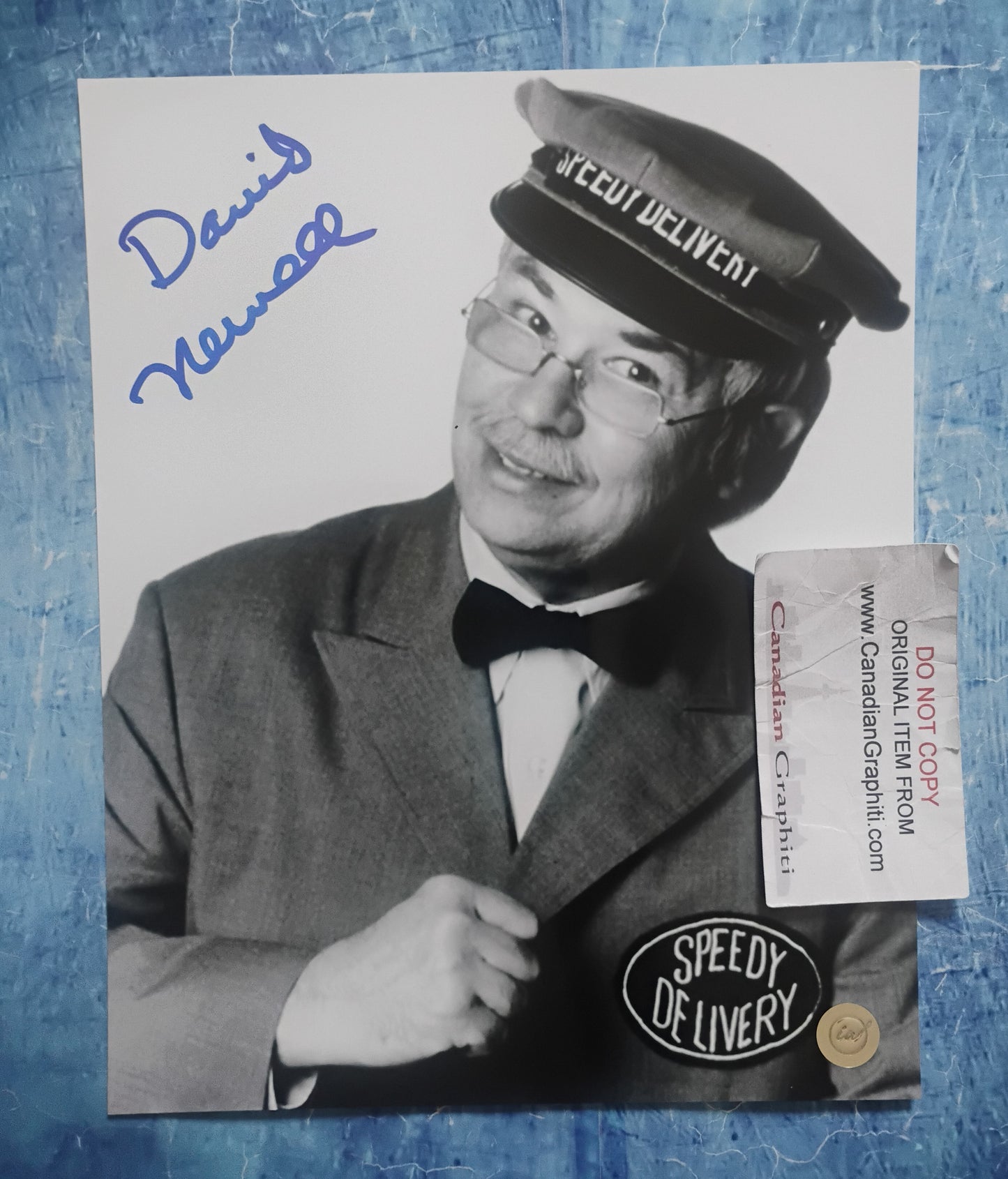 David Newell Hand Signed Autograph 8x10 Photo COA Mister Rogers