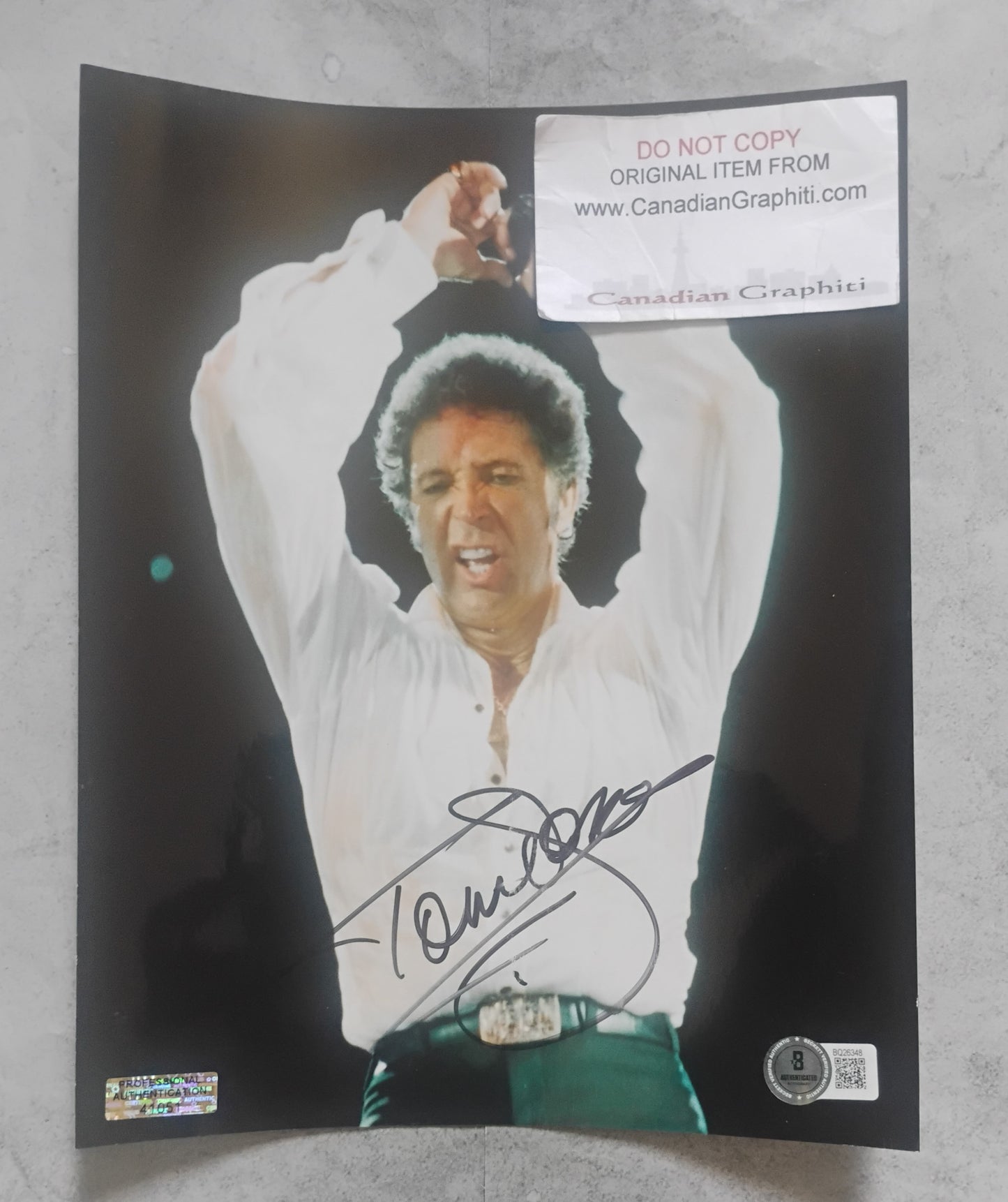 Tom Jones Hand Signed Autograph 8x10 Photo BAS COA