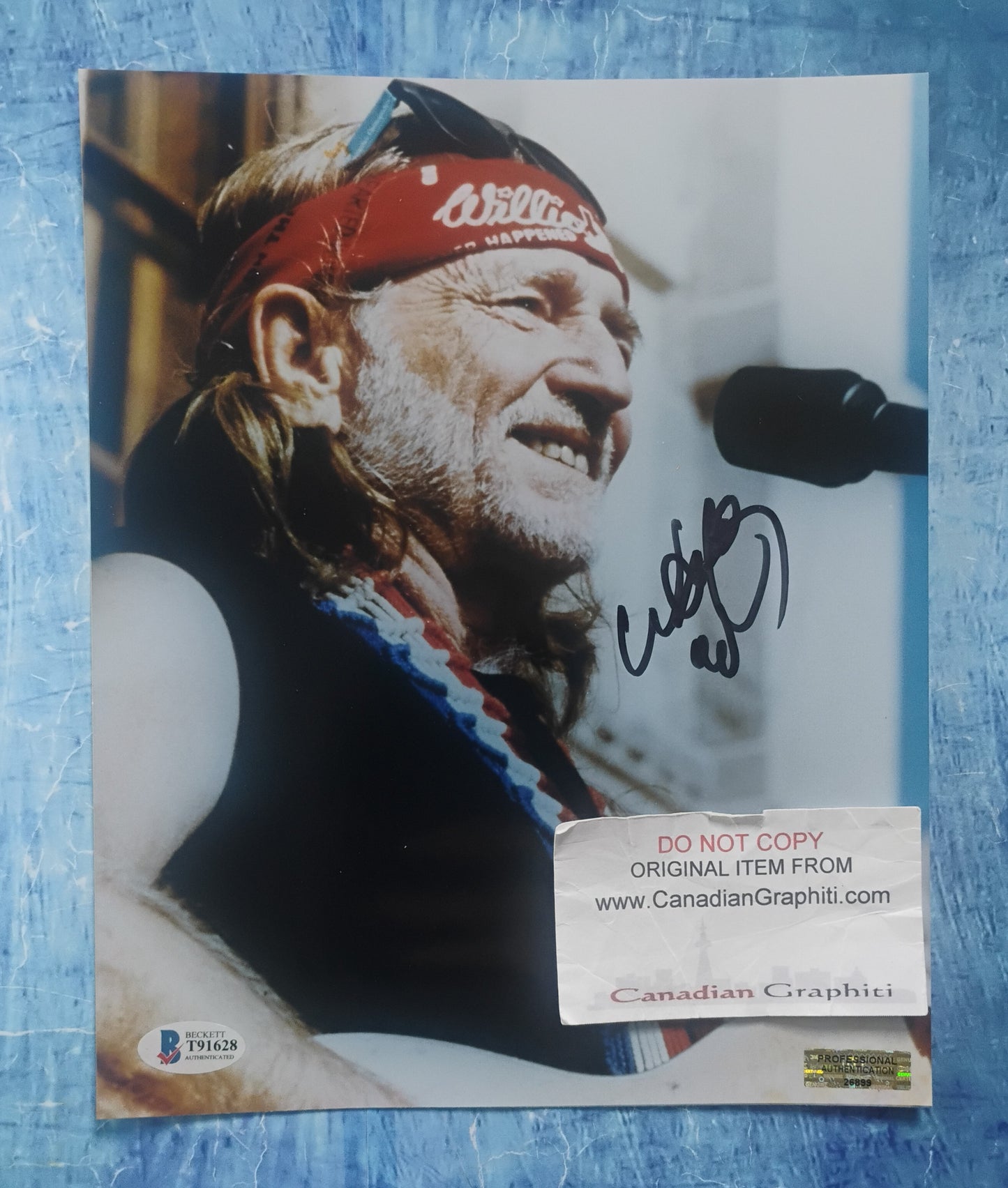 Willie Nelson Hand Signed Autograph 8x10 Photo BAS COA