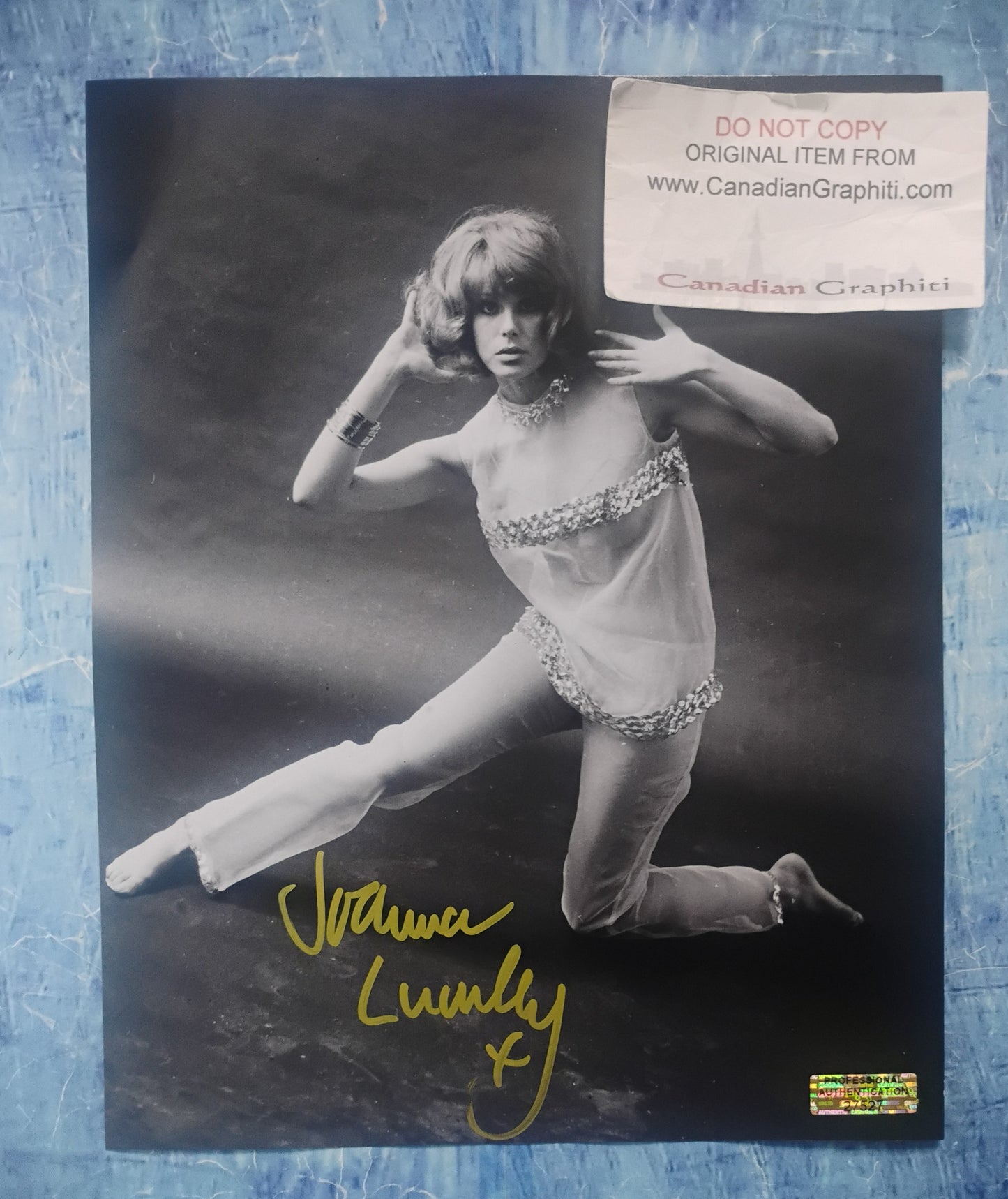 Joanna Lumley Hand Signed Autograph 8x10 Photo COA
