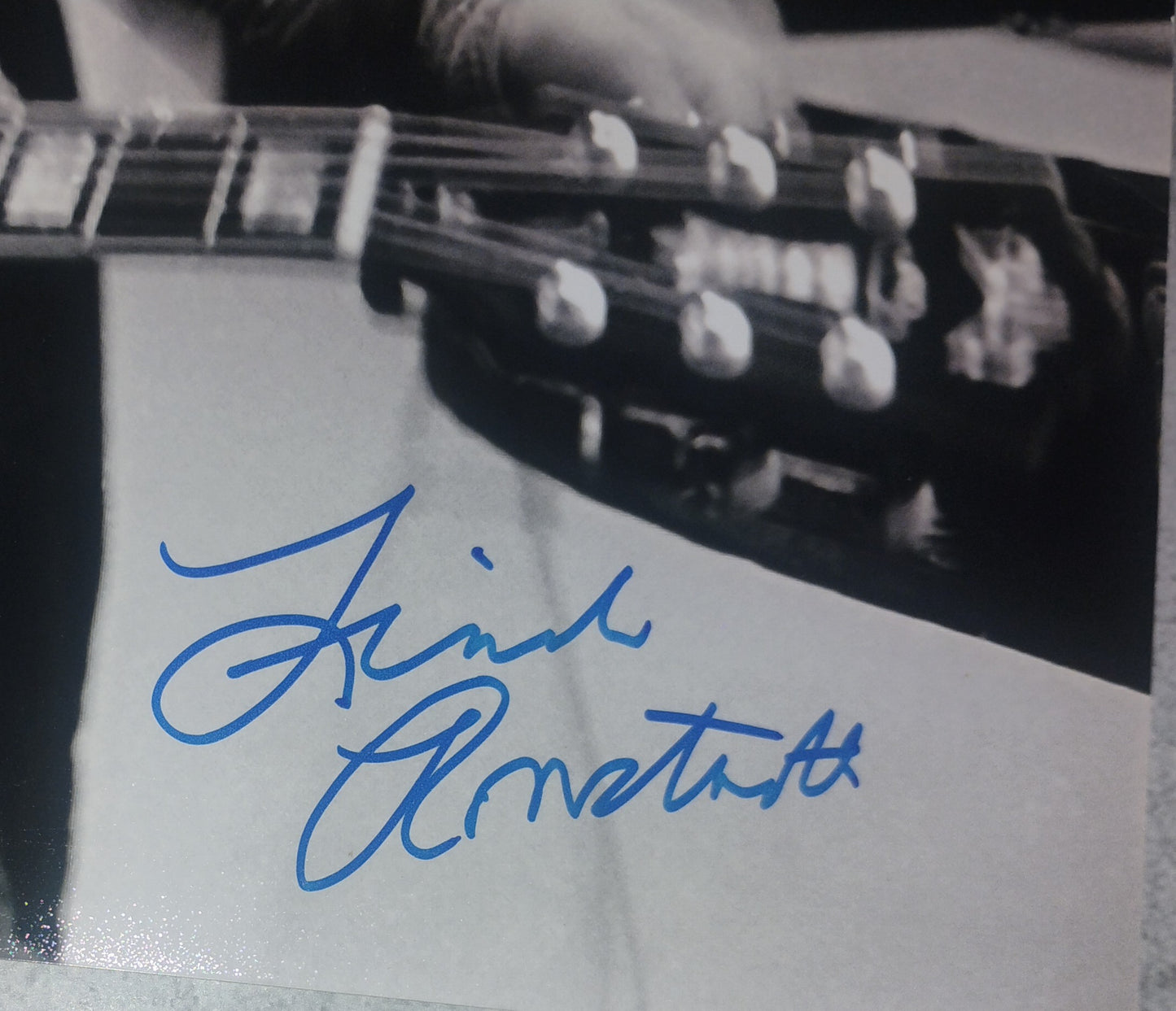 Linda Ronstadt Hand Signed Autograph 8x10 Photo PSA COA