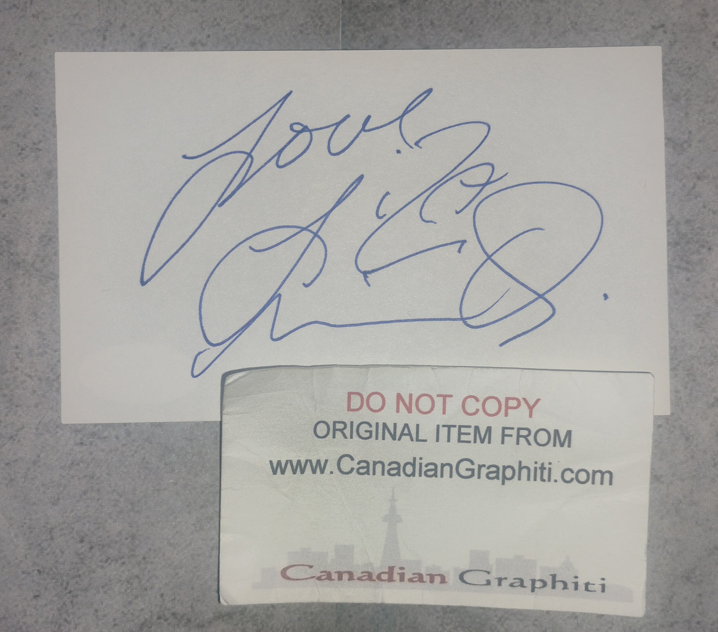 Liza Minnelli Hand Signed Autograph Index Card JSA COA