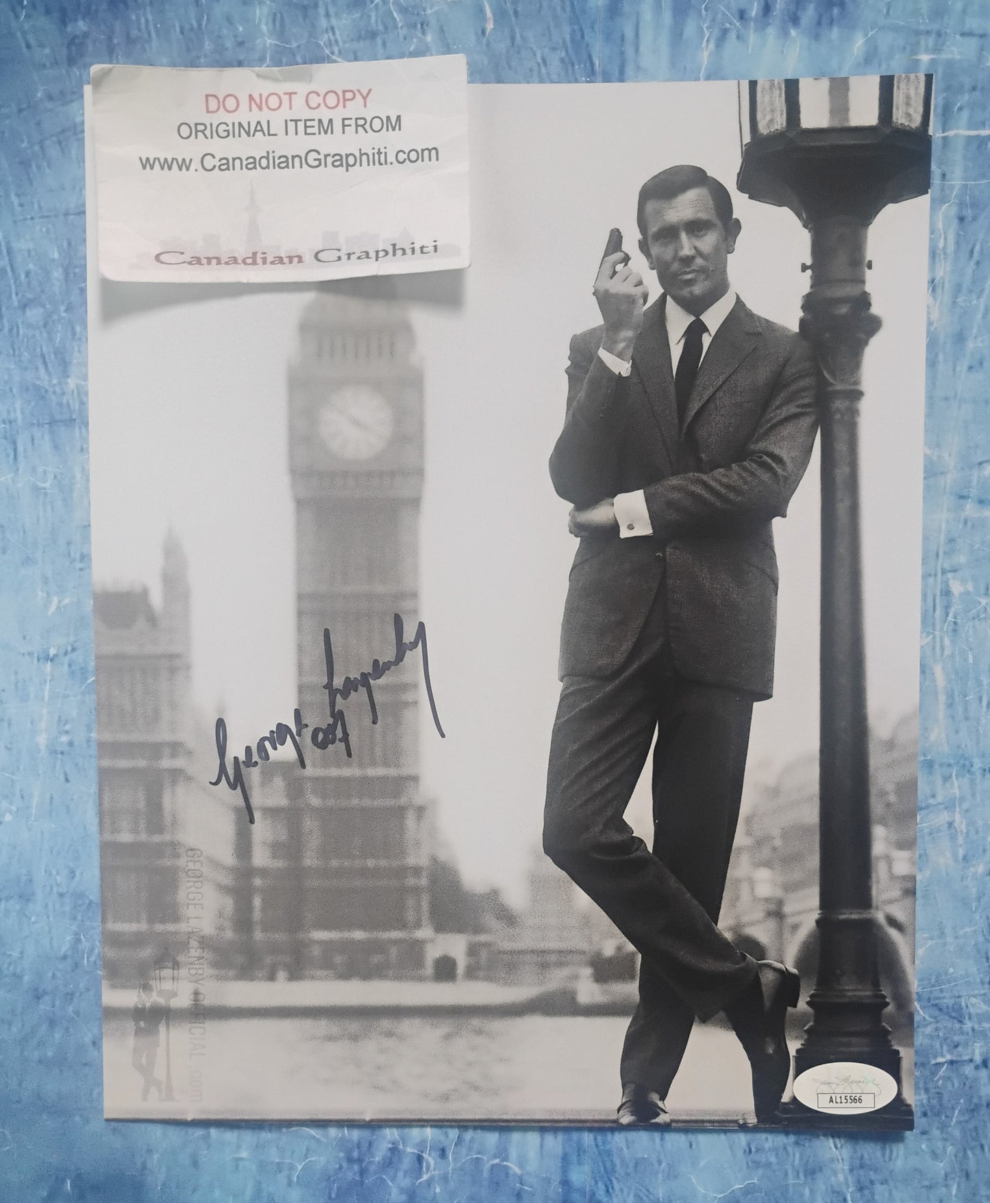 George Lazenby Hand Signed Autograph 8x10 Photo JSA COA James Bond