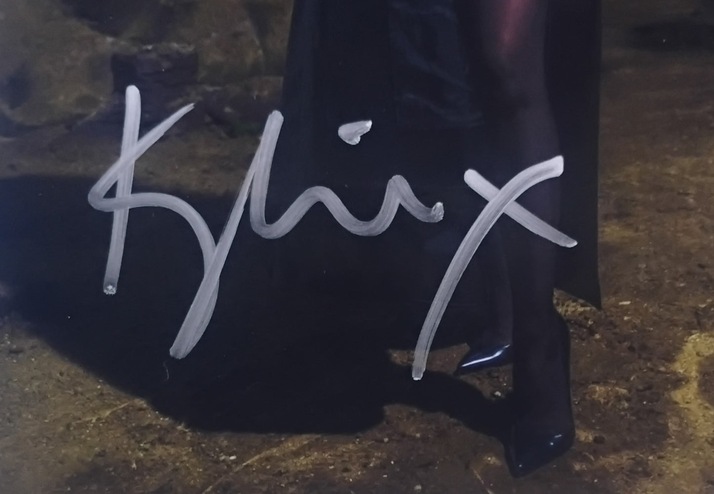 Kylie Minogue Hand Signed Autograph 8x10 Photo COA