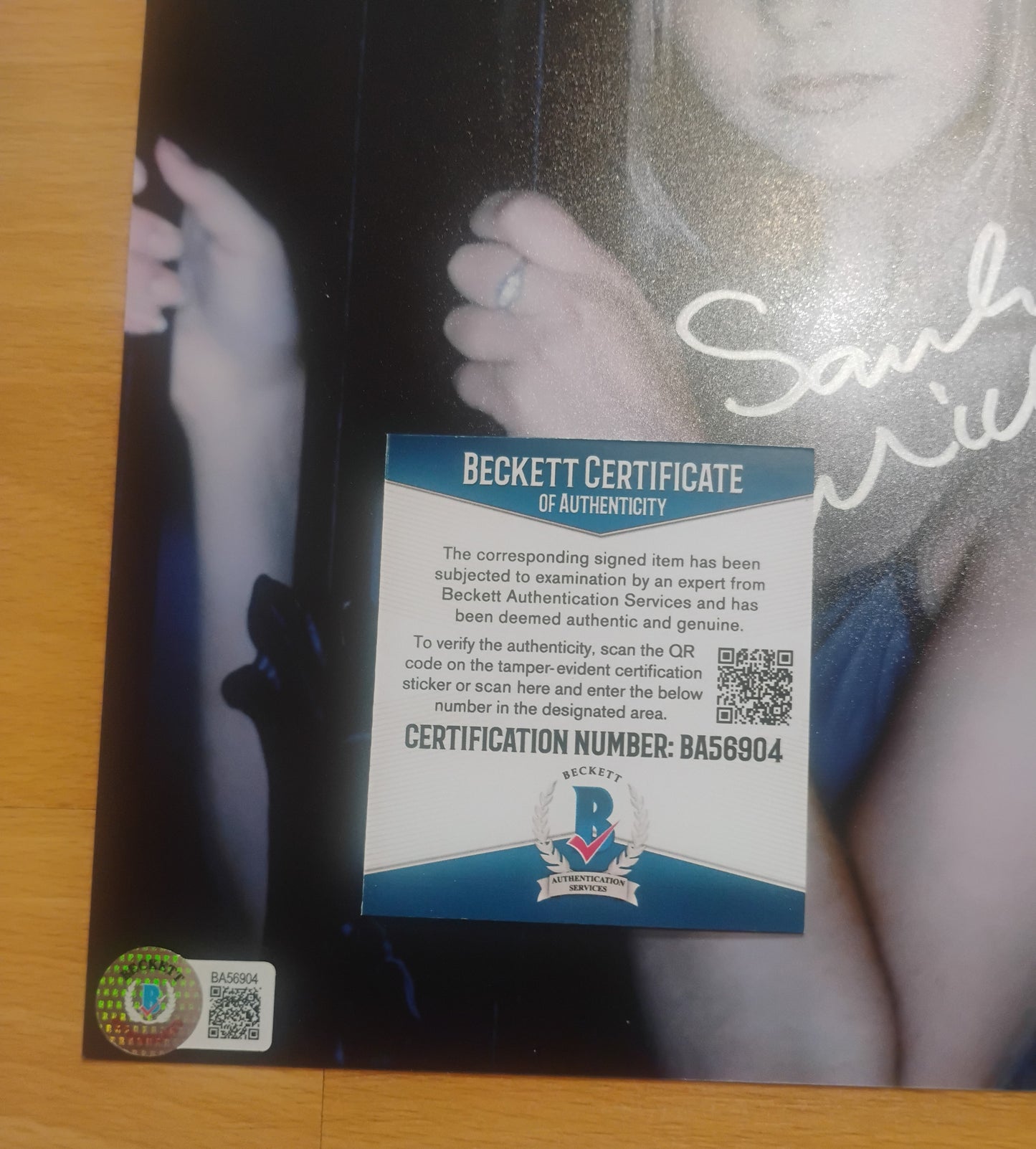 Sarah Michelle Gellar Hand Signed Autograph 8x10 Photo BAS COA