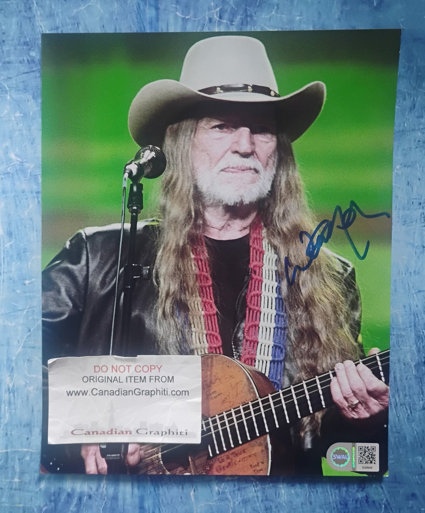 Willie Nelson Hand Signed Autograph 8x10 Photo SWAU COA