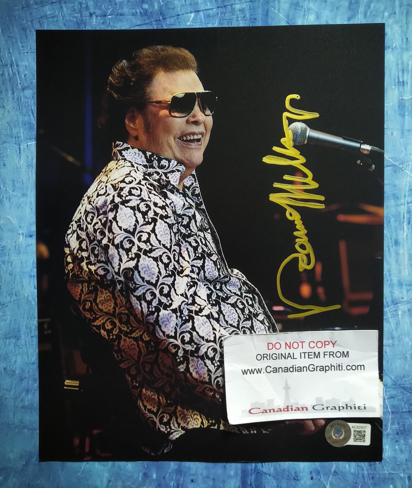 Ronnie Milsap Hand Signed Autograph 8x10 Photo BAS COA