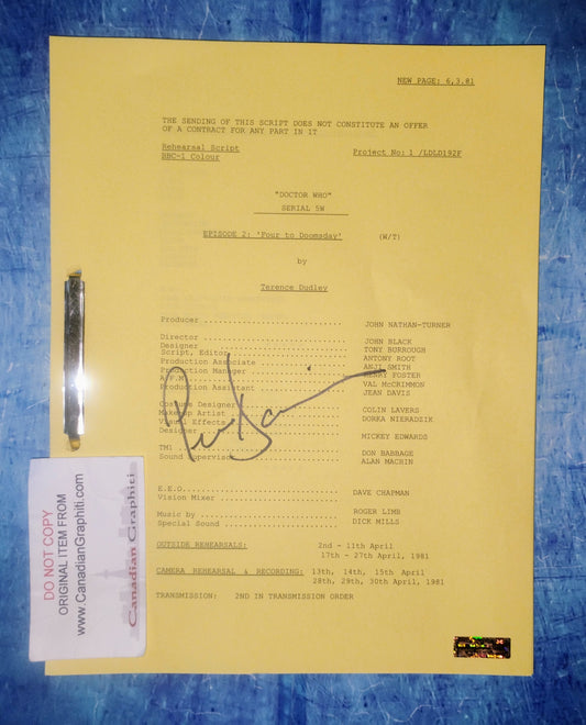 Peter Davison Hand Signed Autograph Doctor Who Script COA