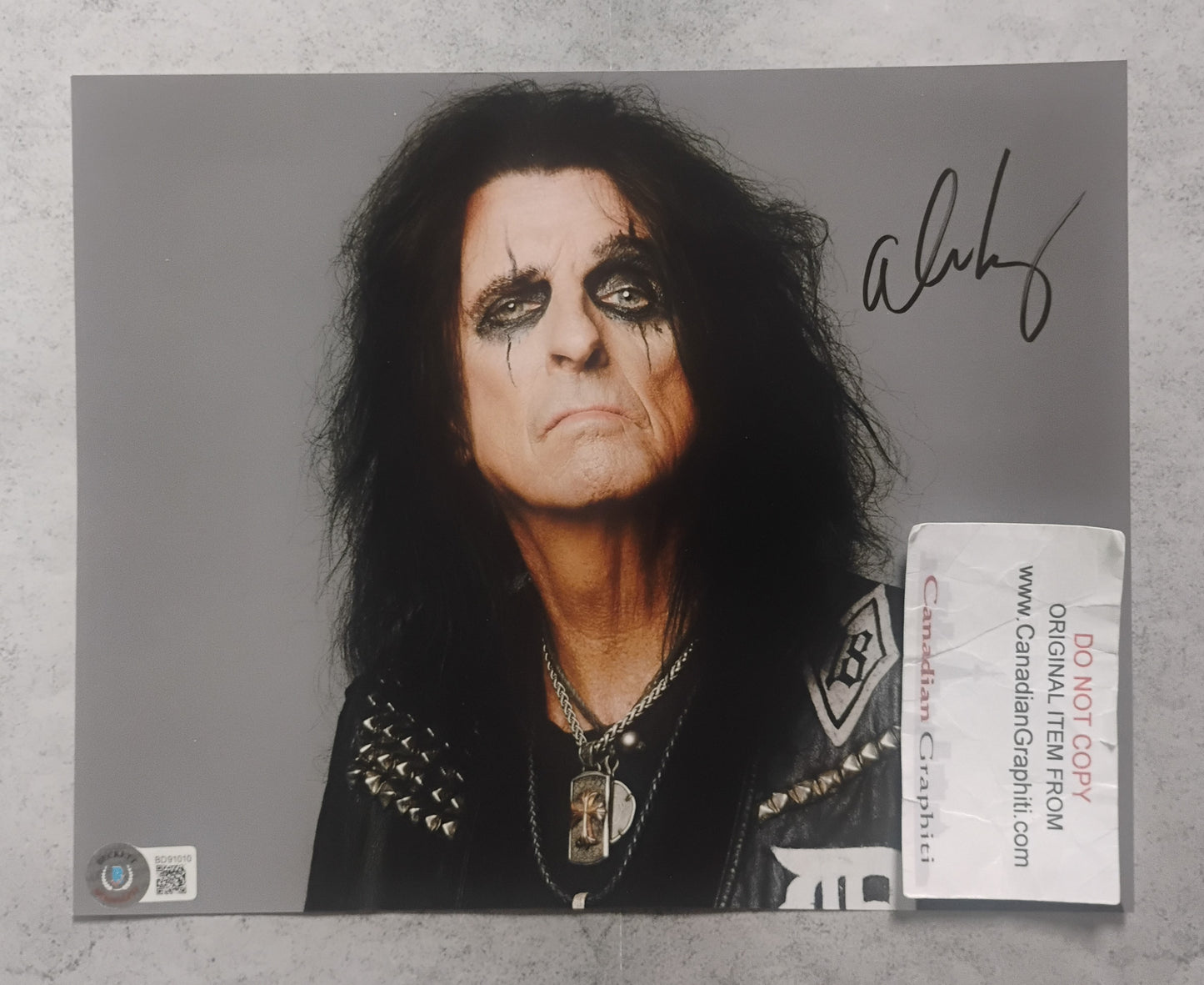 Alice Cooper Hand Signed Autograph 8x10 Photo BAS COA