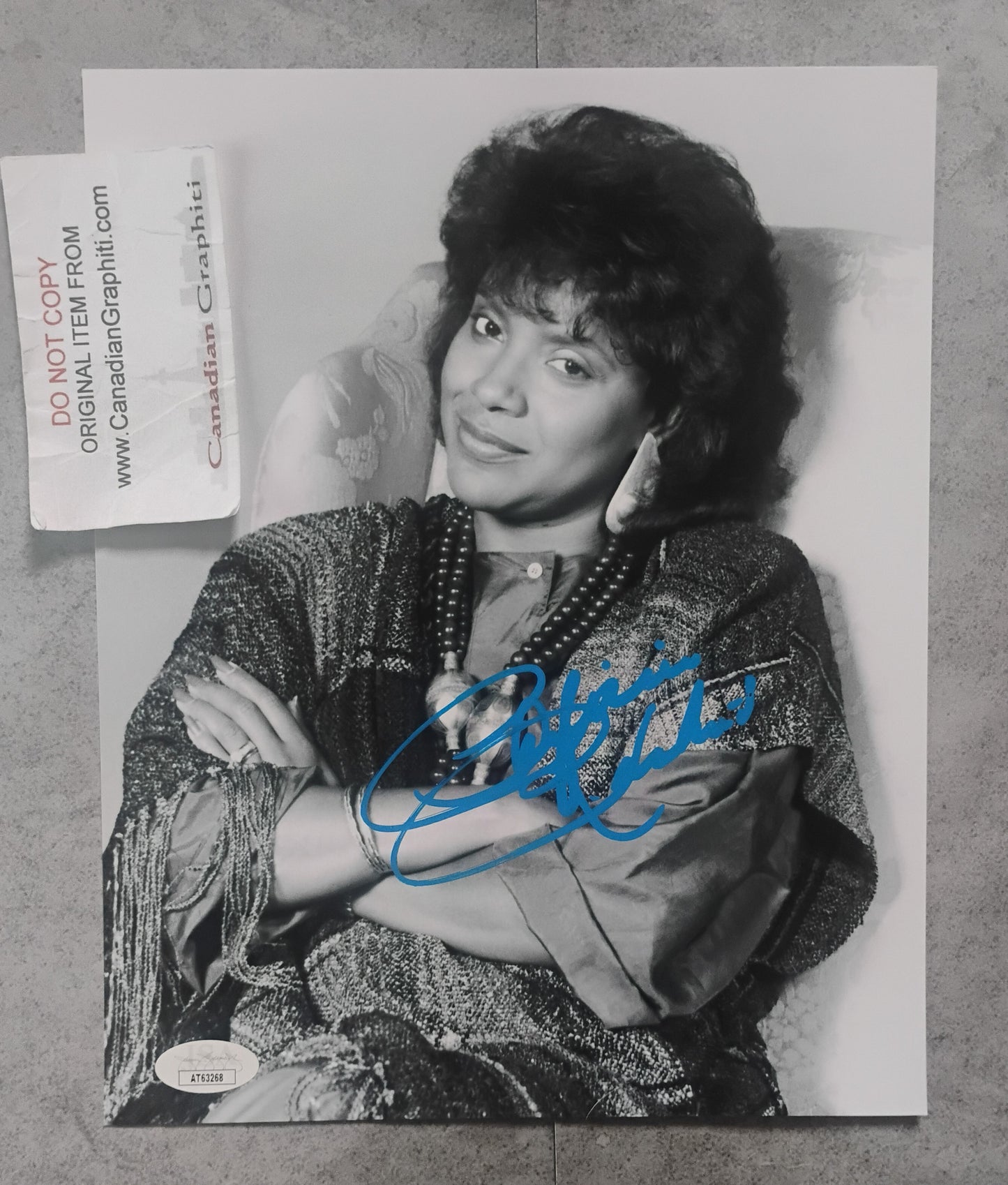 Phylicia Rashad Hand Signed Autograph 8x10 Photo JSA COA The Cosby Show