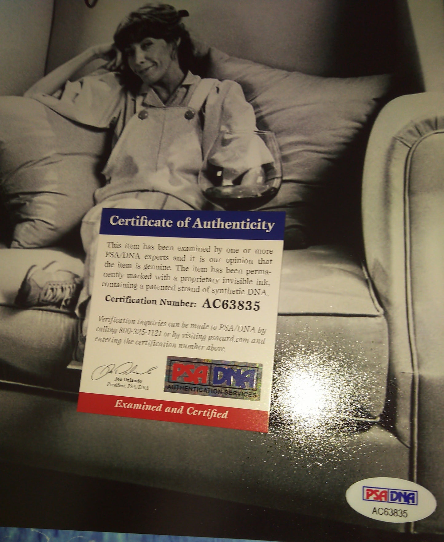 Lily Tomlin Hand Signed Autograph 8x10 Photo PSA COA Incredible Shrinking Woman