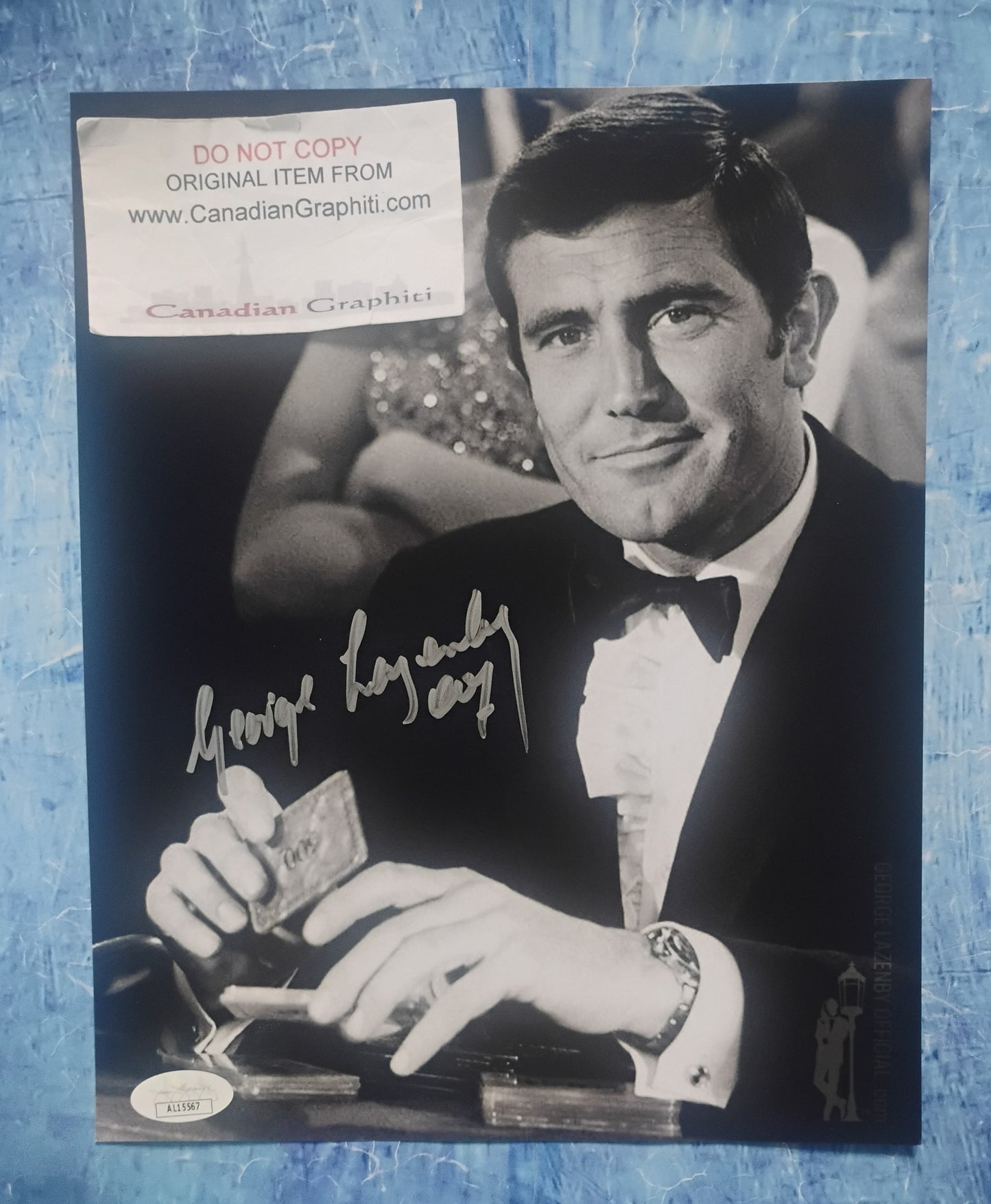 George Lazenby Hand Signed Autograph 8x10 Photo JSA COA James Bond