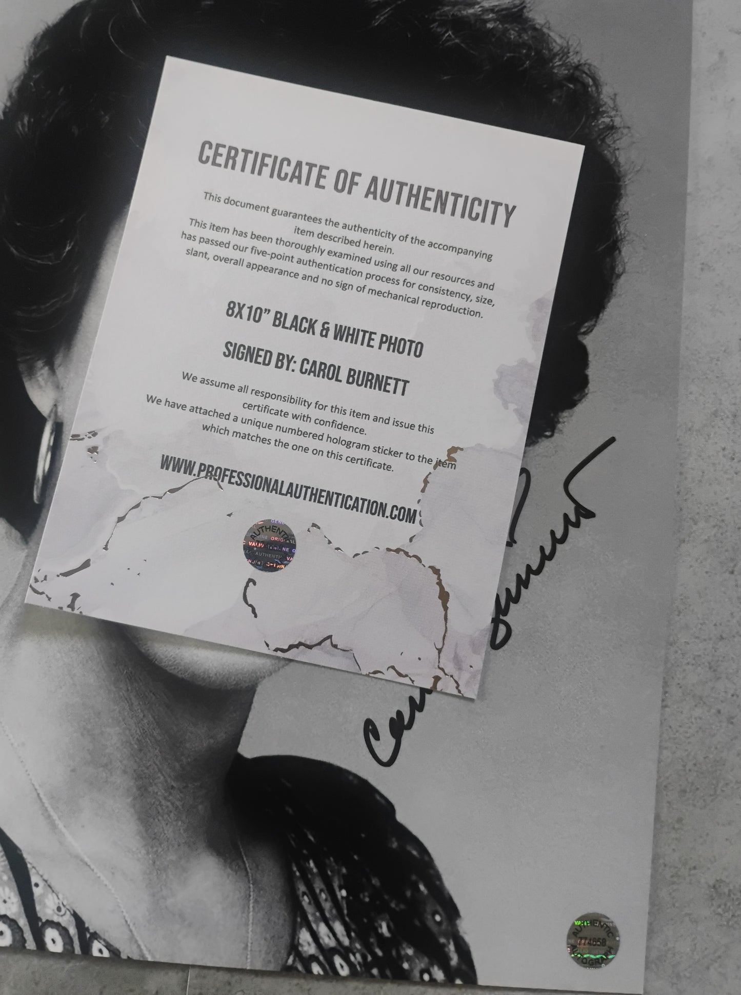 Carol Burnett Hand Signed Autograph 8x10 Photo COA
