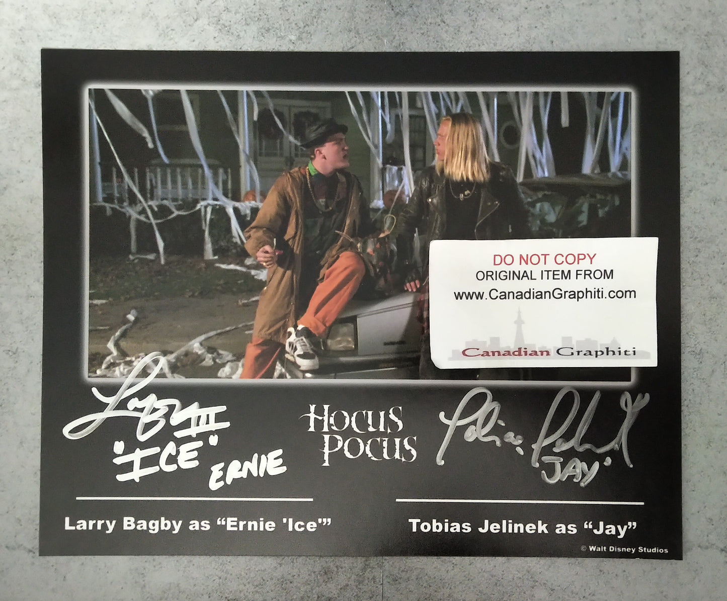 Larry Bagby & Tobias Jelinek Hand Signed Autograph 8x10 Photo COA Hocus Pocus