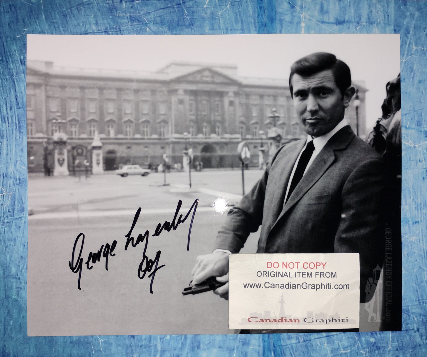 George Lazenby Hand Signed Autograph 8x10 Photo COA James Bond