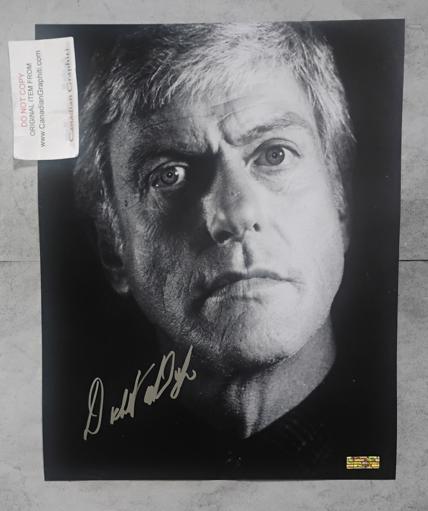 Dick Van Dyke Hand Signed Autograph 11x14 Photo COA
