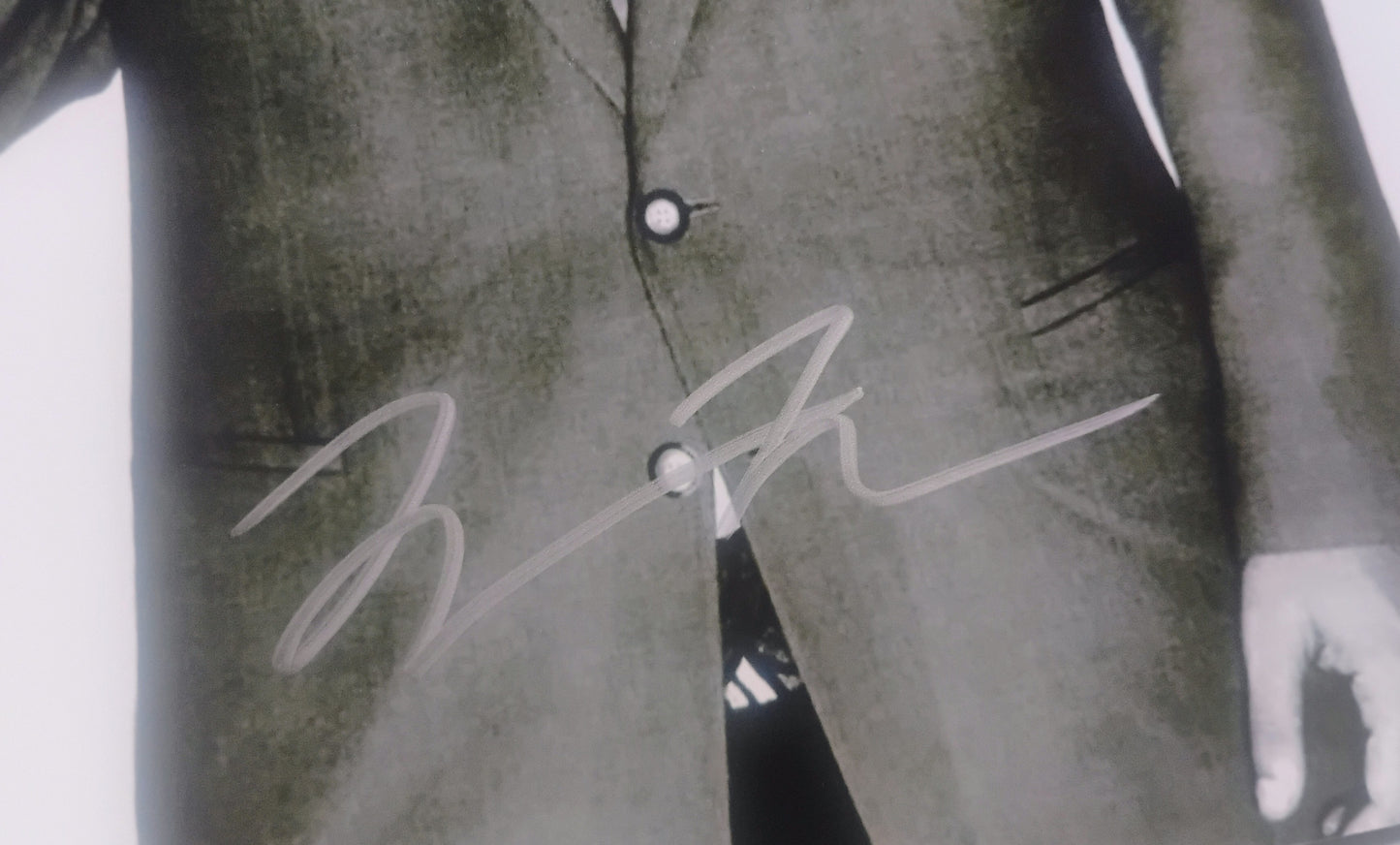 Quentin Tarantino Hand Signed Autograph 8x10 Photo BAS COA