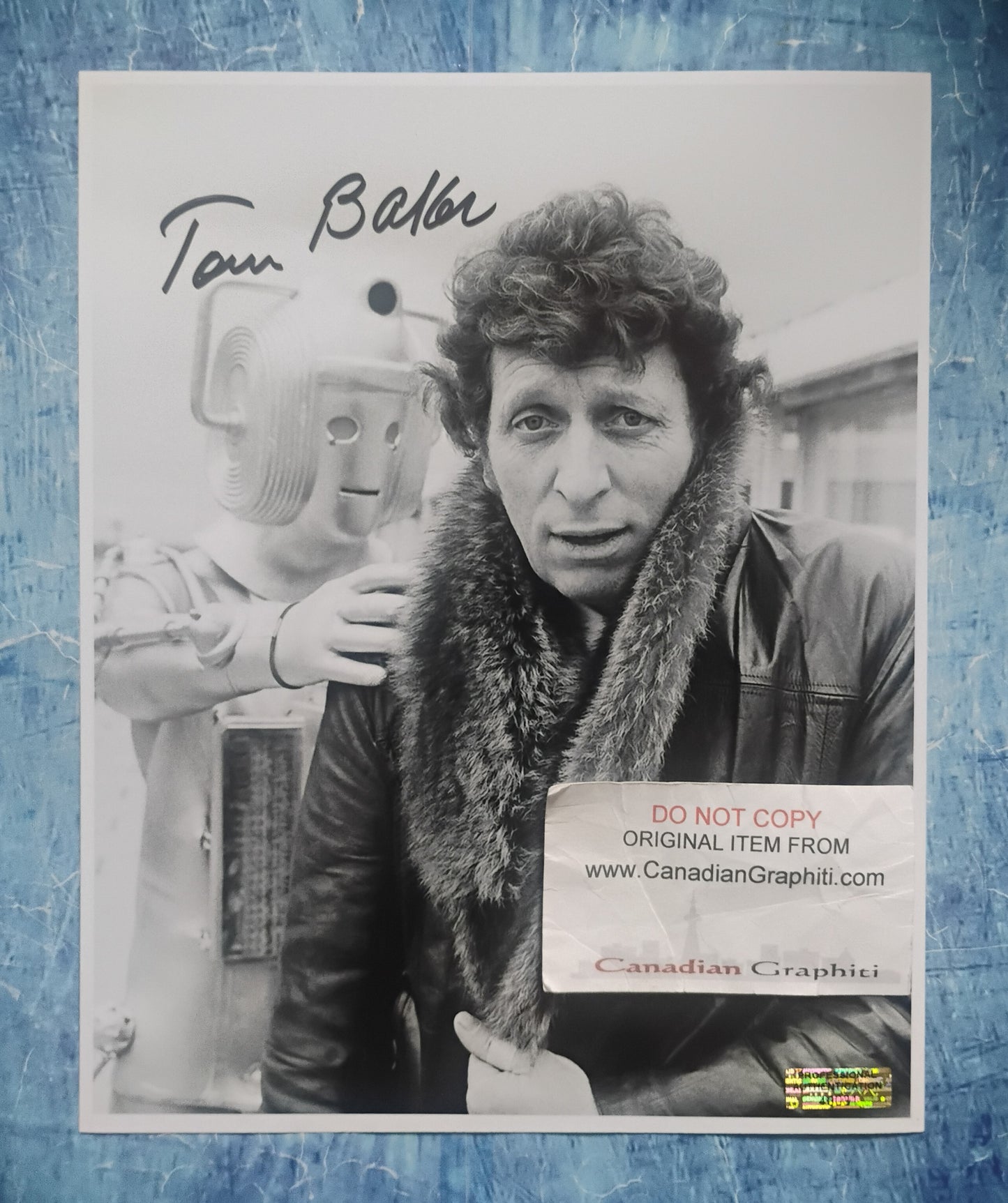 Tom Baker Hand Signed Autograph 8x10 Photo COA Doctor Who