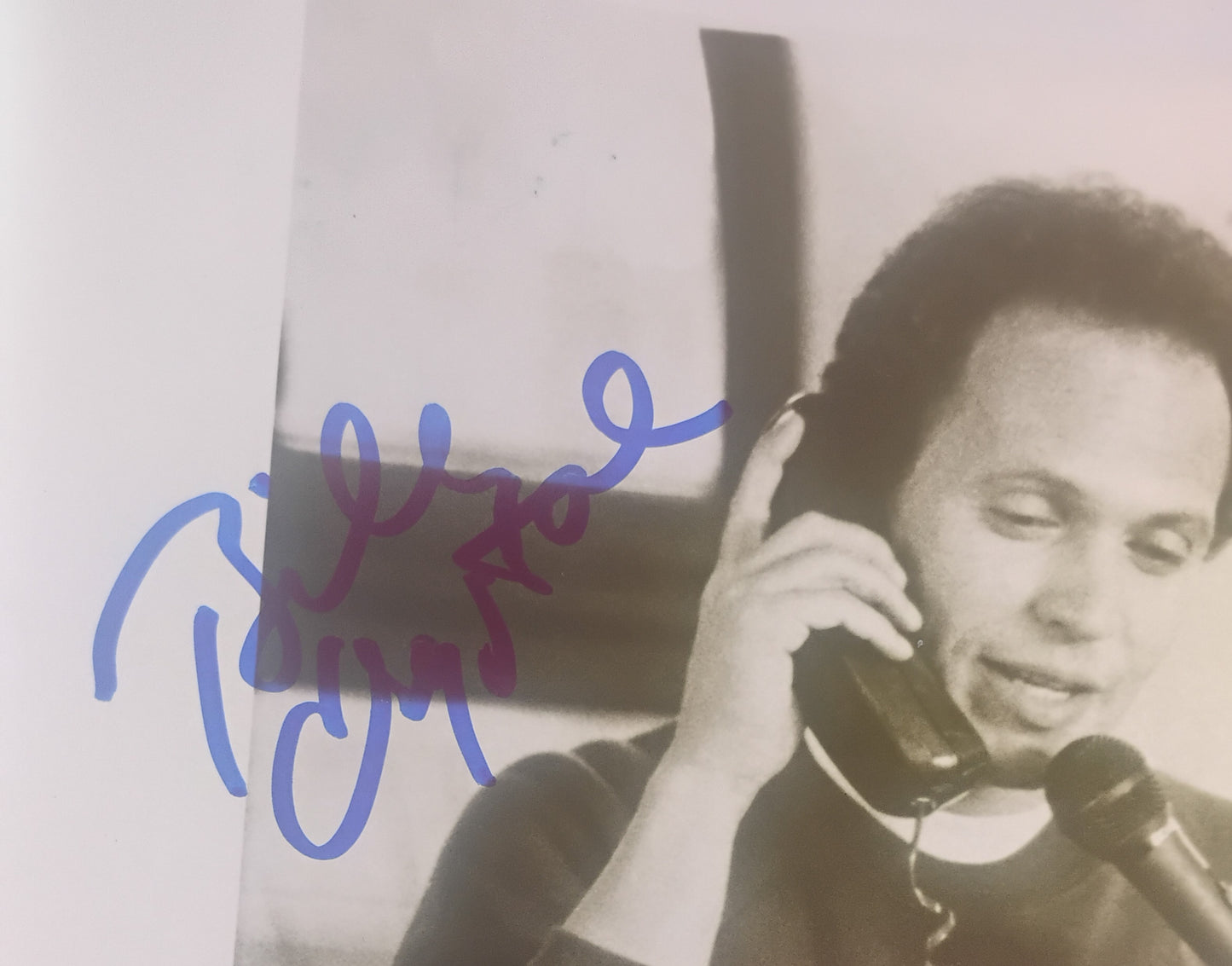 Billy Crystal Hand Signed Autograph 8x10 Photo JSA COA
