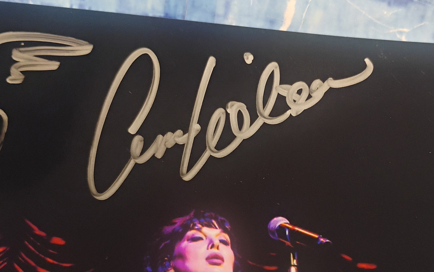 Ann Wilson & Nancy Wilson Hand Signed Autograph 8x10 Photo BAS COA Heart