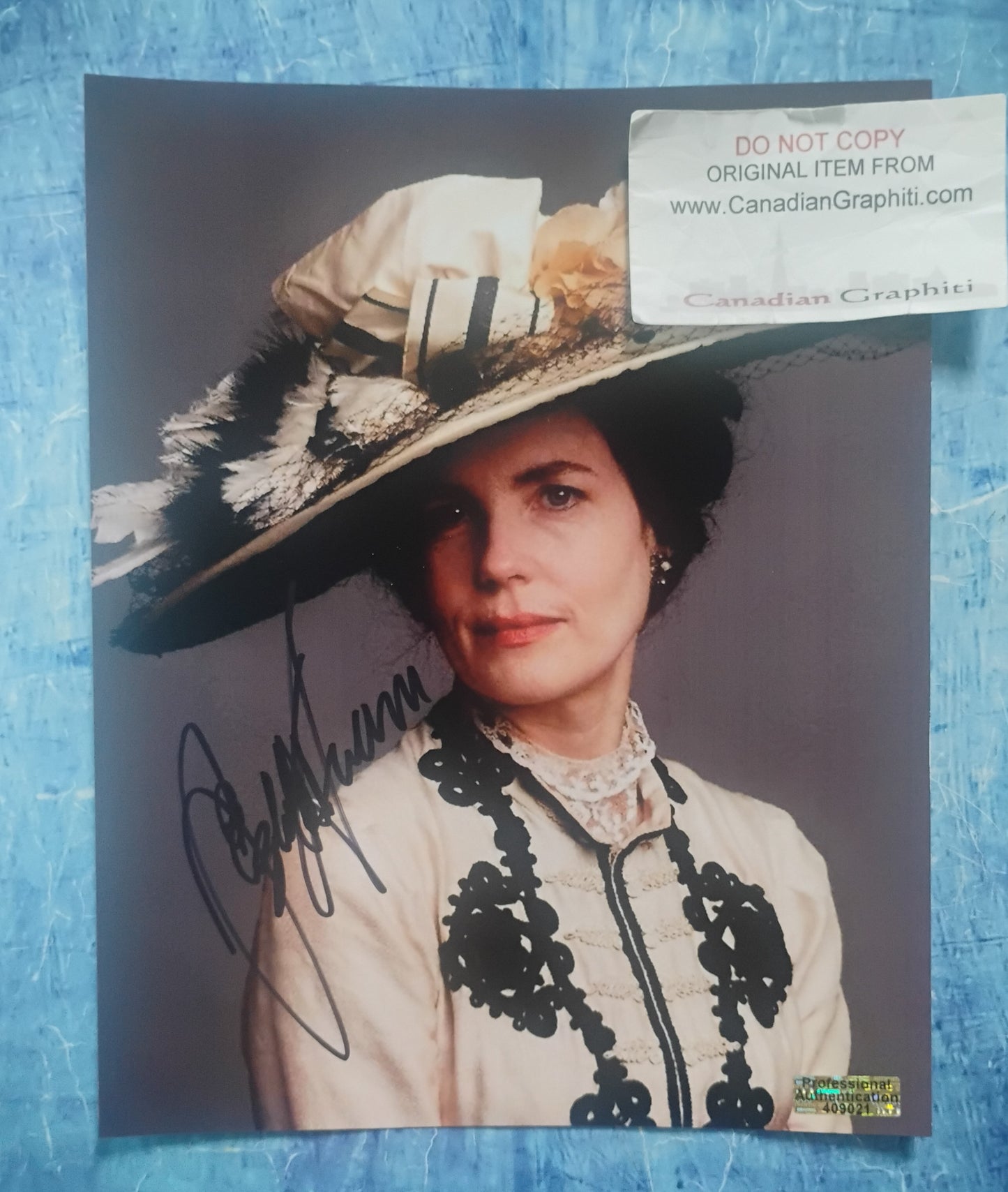 Elizabeth McGovern Hand Signed Autograph 8x10 Photo COA