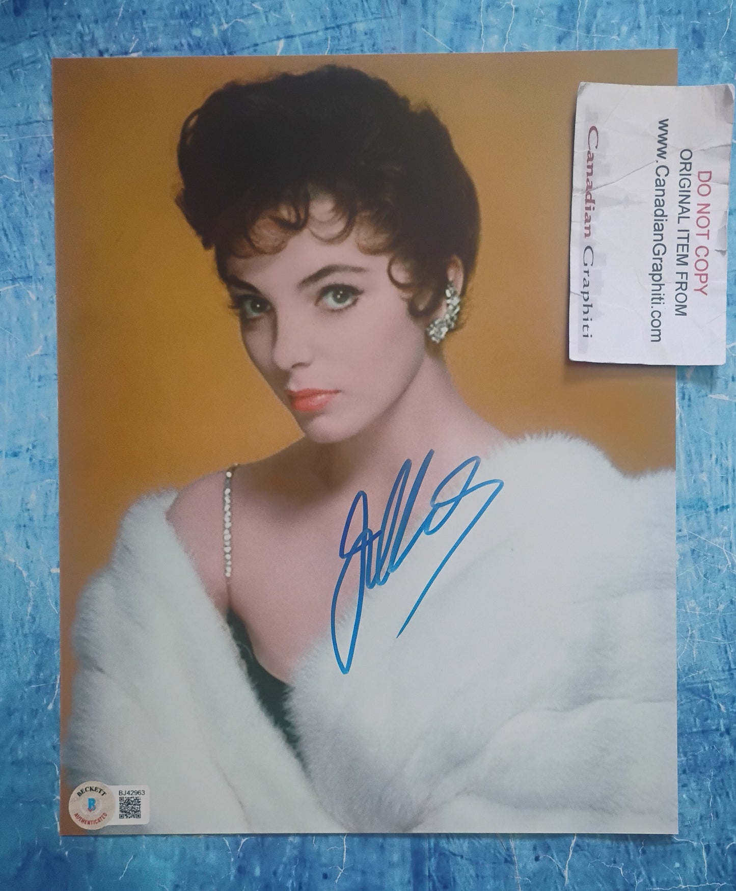 Joan Collins Hand Signed Autograph 8x10 Photo BAS COA
