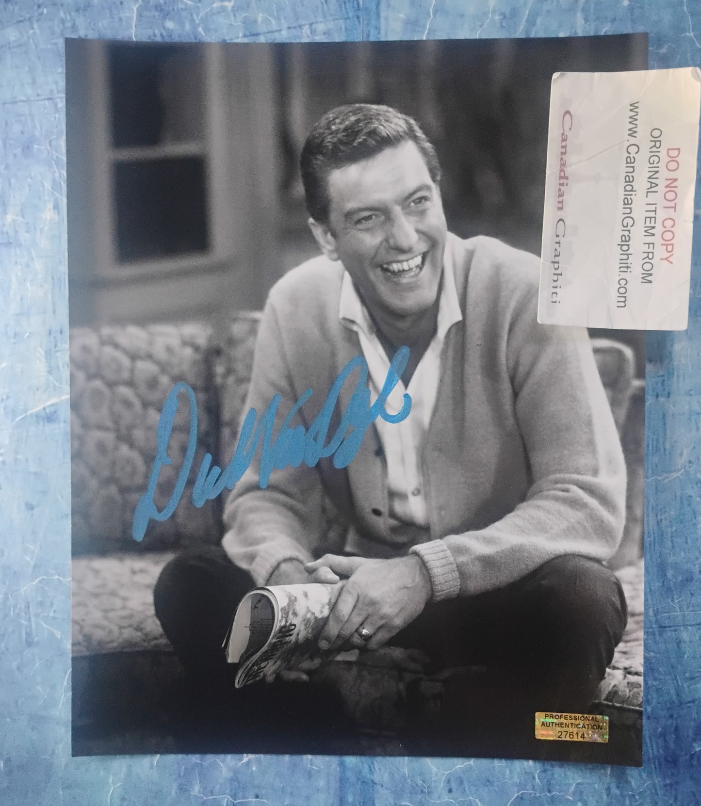 Dick Van Dyke Hand Signed Autograph 8x10 Photo COA