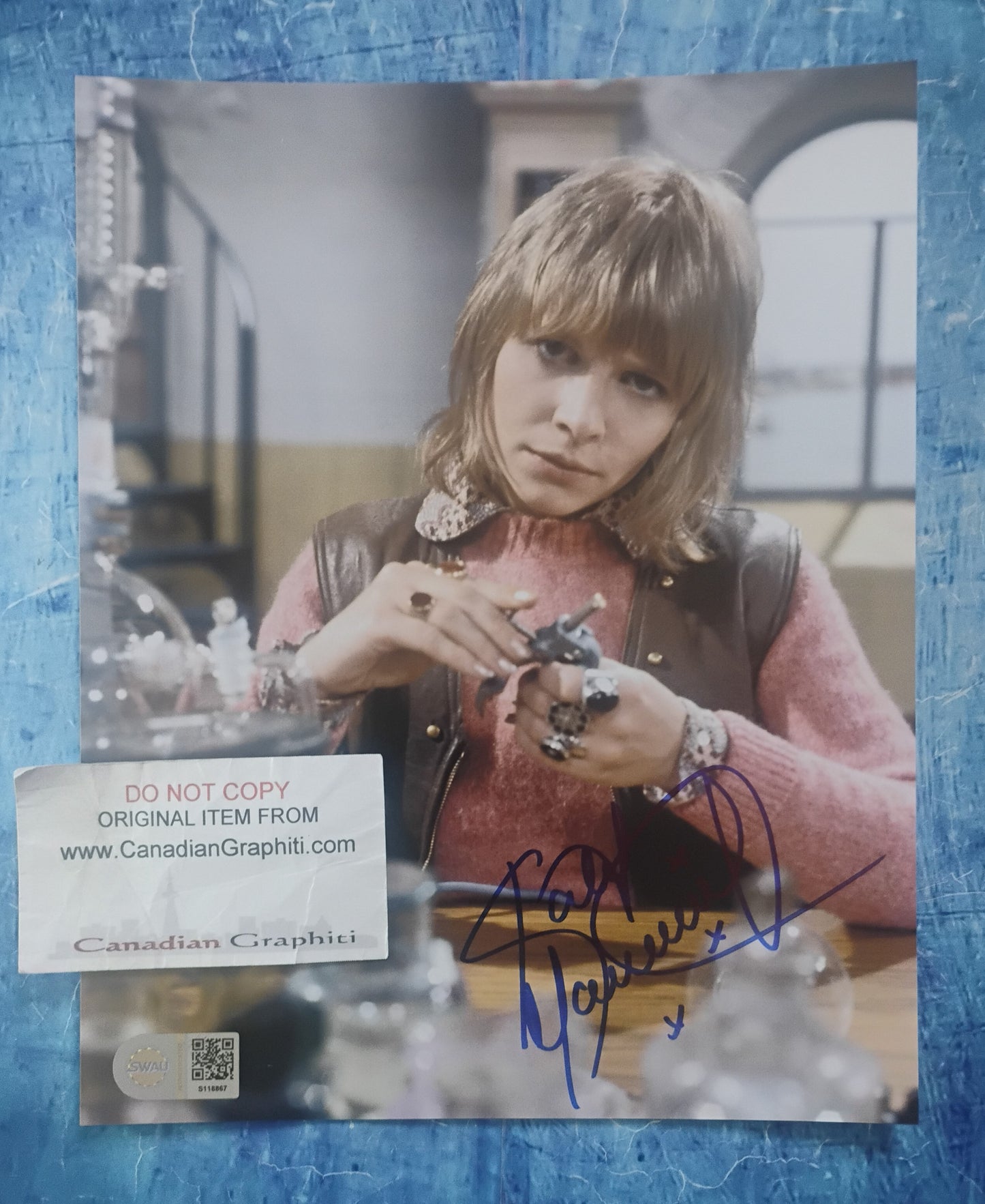 Katy Manning Hand Signed Autograph 8x10 Photo SWAU COA Doctor Who