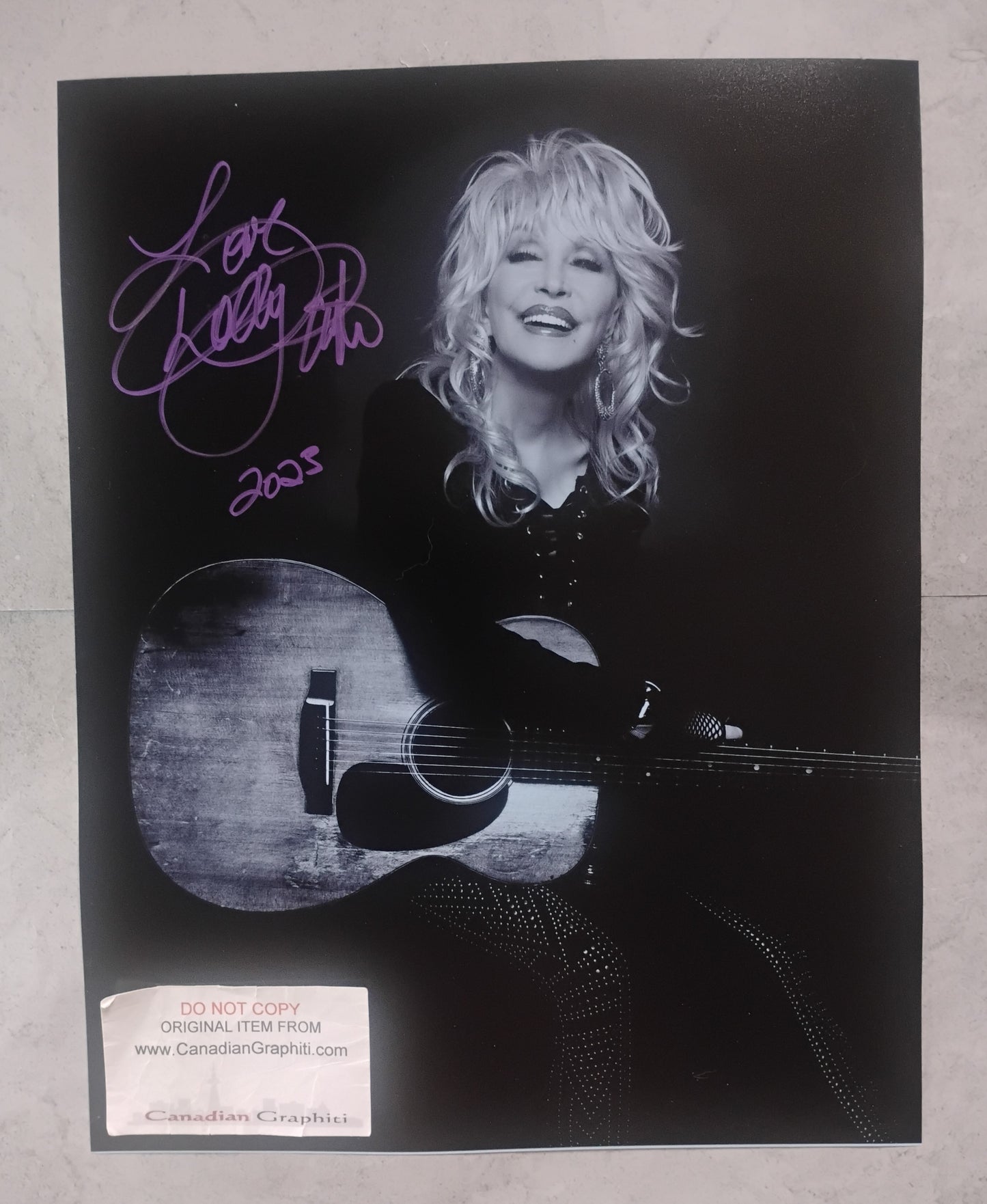 Dolly Parton Hand Signed Autograph 11x14 Photo COA