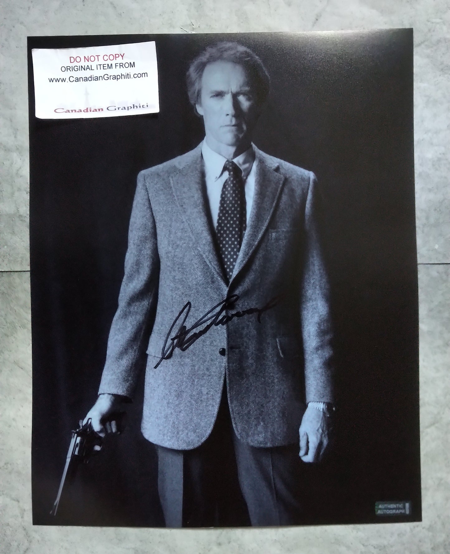 Clint Eastwood Hand Signed Autograph 11x14 Photo COA