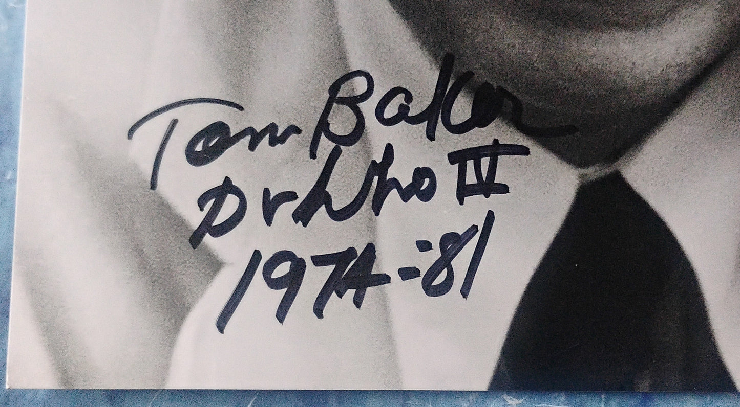 Tom Baker & Elisabeth Sladen Hand Signed Autograph 8x10 Photo COA Doctor Who