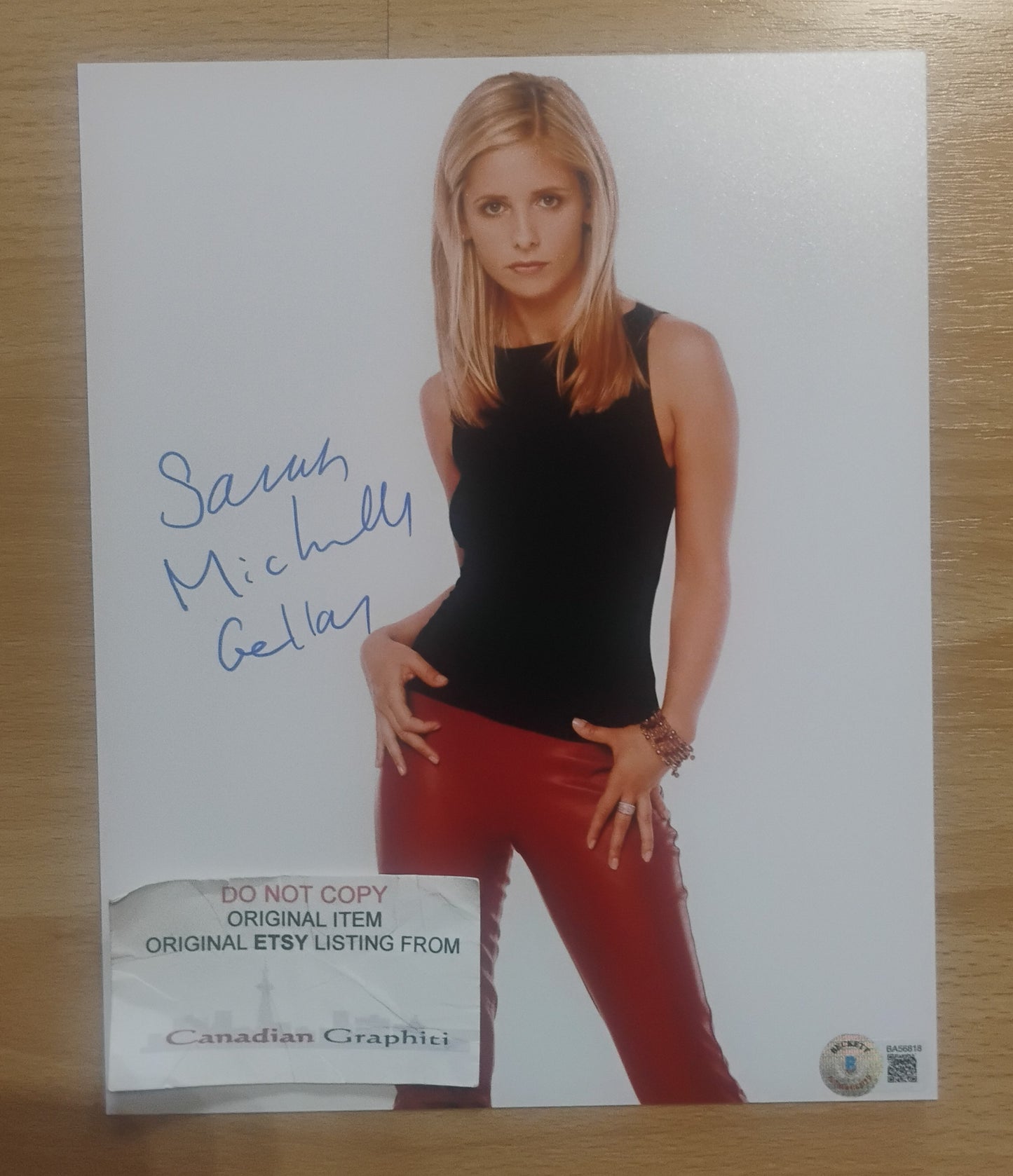 Sarah Michelle Gellar Hand Signed Autograph 8x10 Photo BAS COA