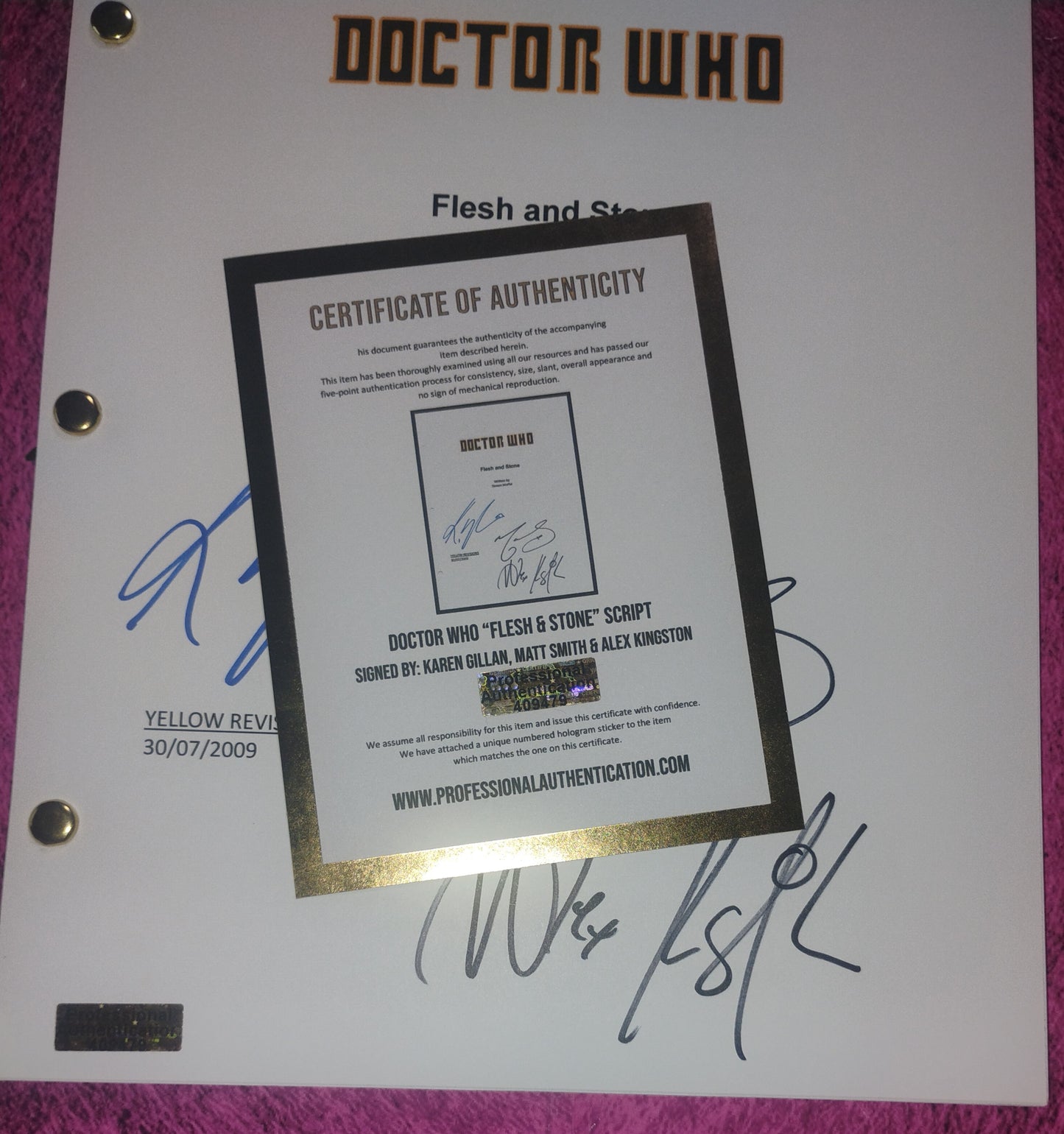 Matt Smith, Alex Kingston & Karen Gillan Hand Signed Autograph Doctor Who Script COA