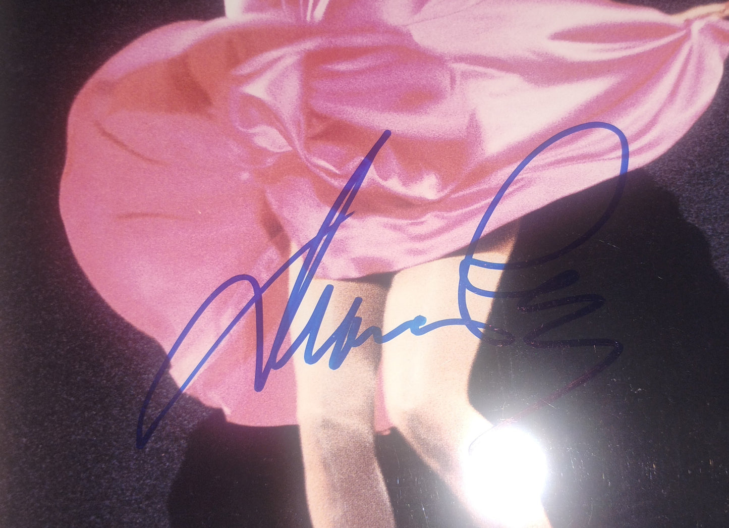 Diana Ross Hand Signed Autograph 8x10 Photo BAS COA