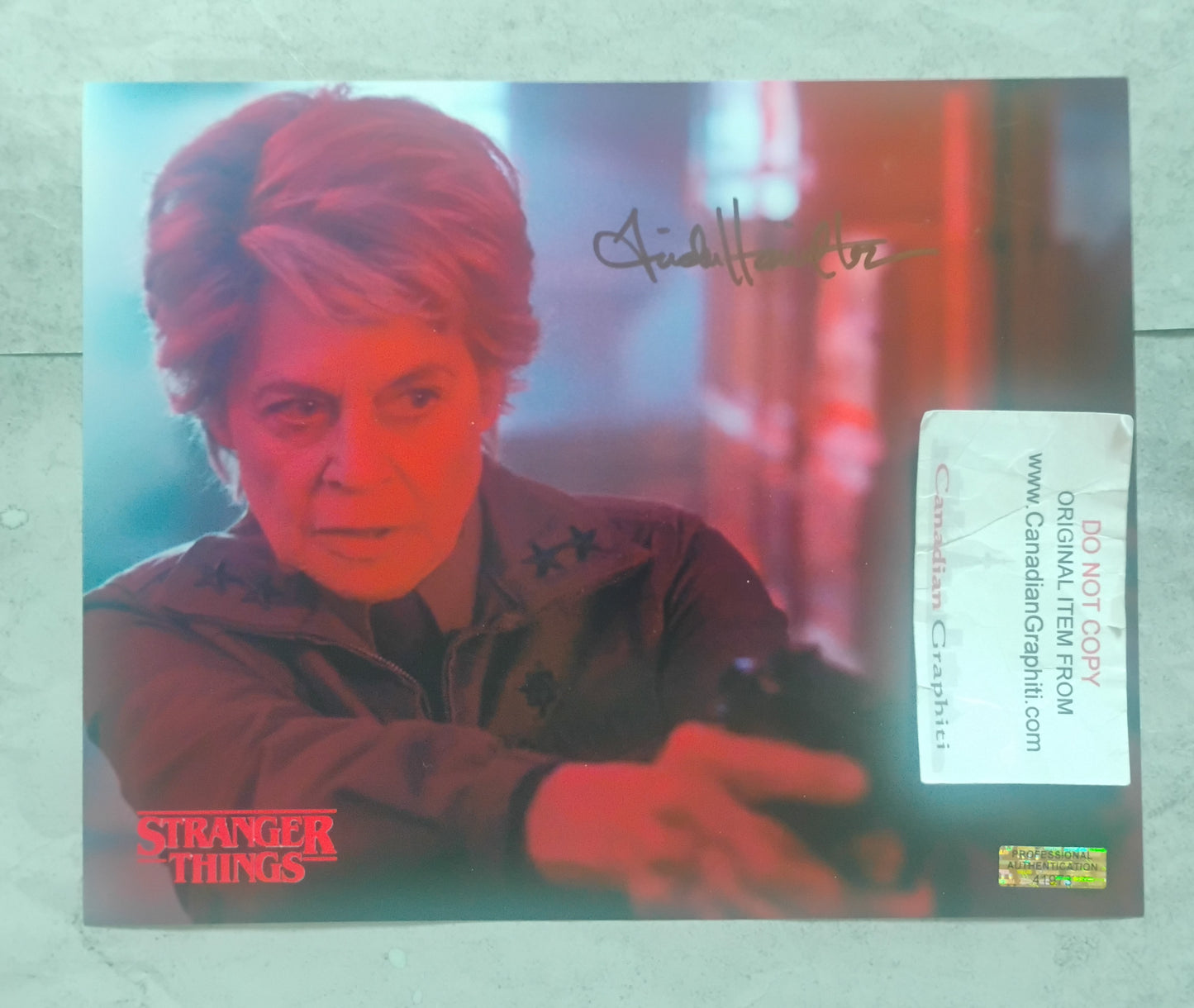 Linda Hamilton Hand Signed Autograph 8x10 Photo COA Stranger Things