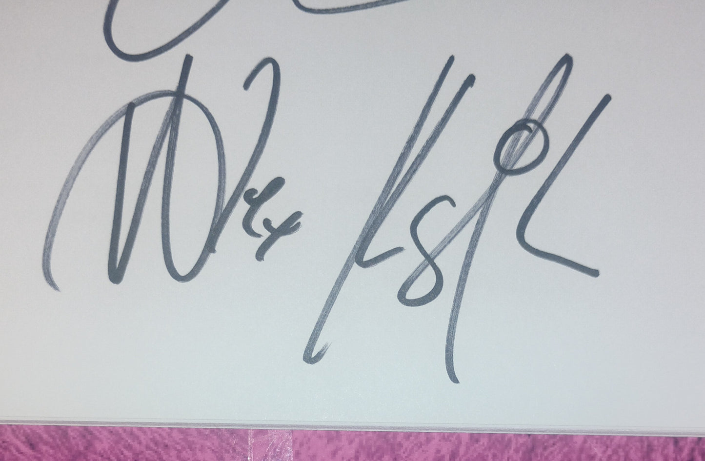 Matt Smith, Alex Kingston & Karen Gillan Hand Signed Autograph Doctor Who Script COA
