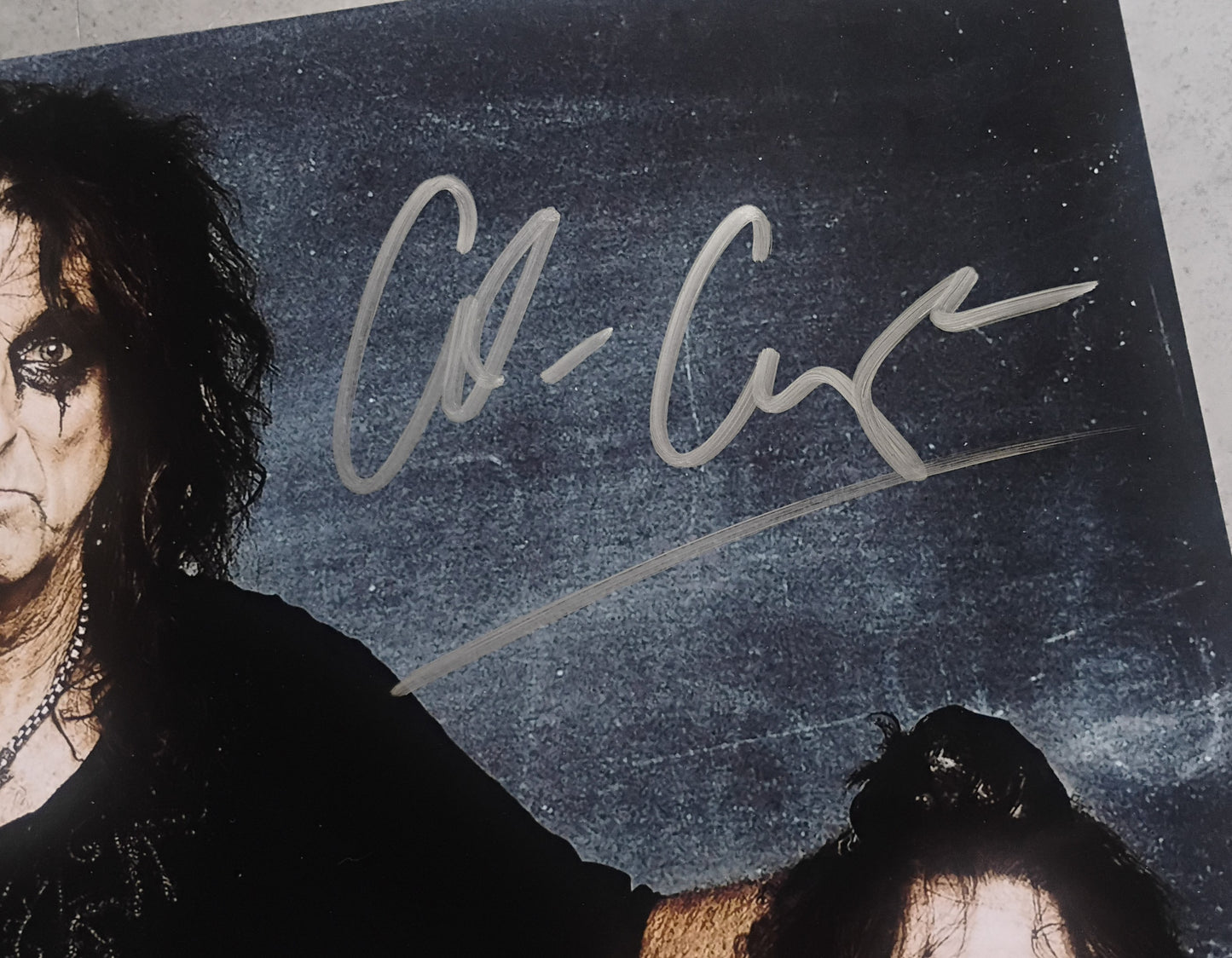 Alice Cooper Hand Signed Autograph 11x14 Photo COA
