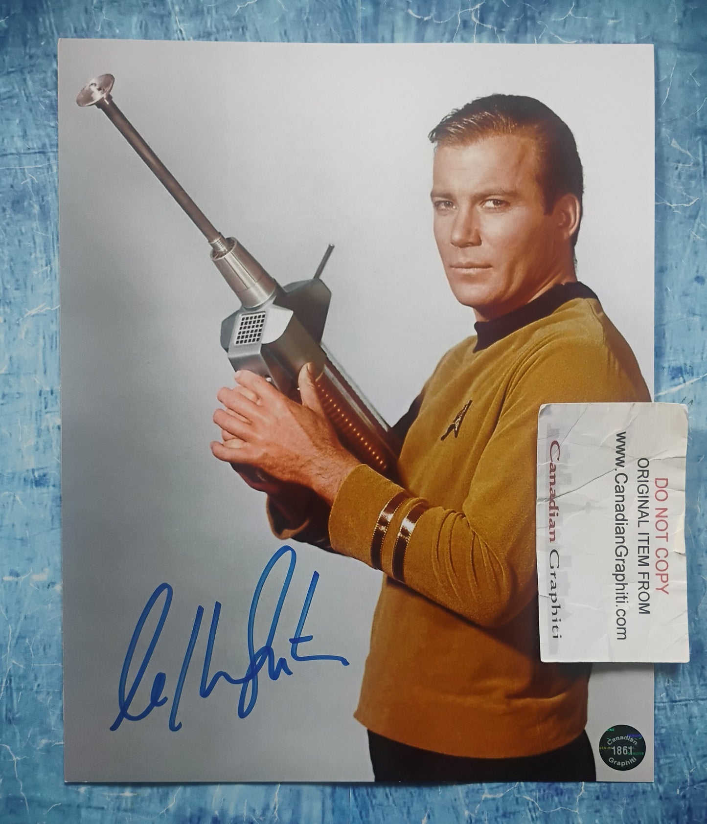 William Shatner Hand Signed Autograph 8x10 Photo COA Star Trek