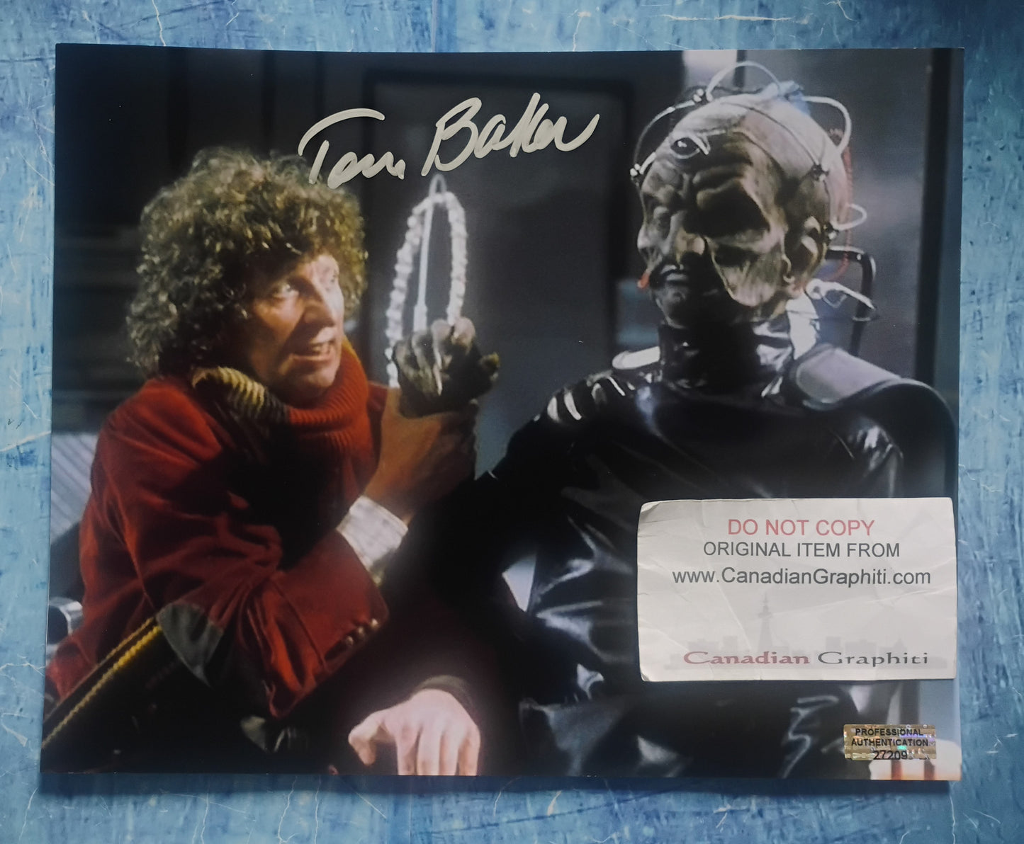 Tom Baker Hand Signed Autograph 8x10 Photo COA Doctor Who