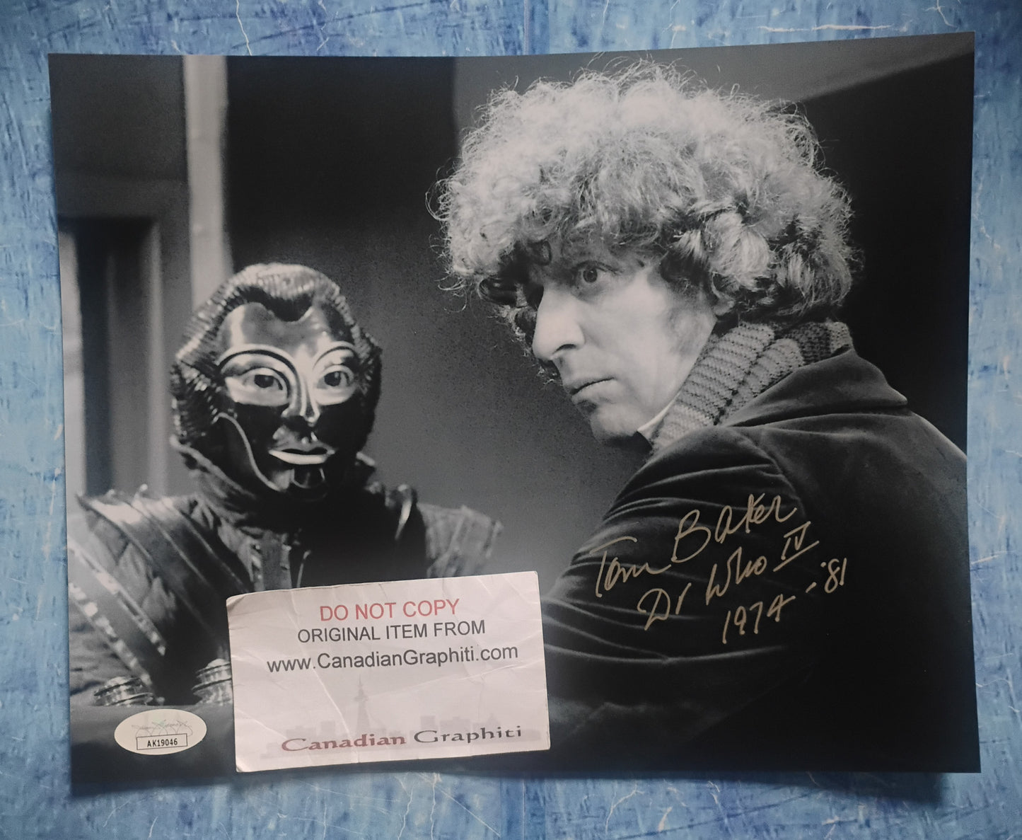 Tom Baker Hand Signed Autograph 8x10 Photo JSA COA Doctor Who