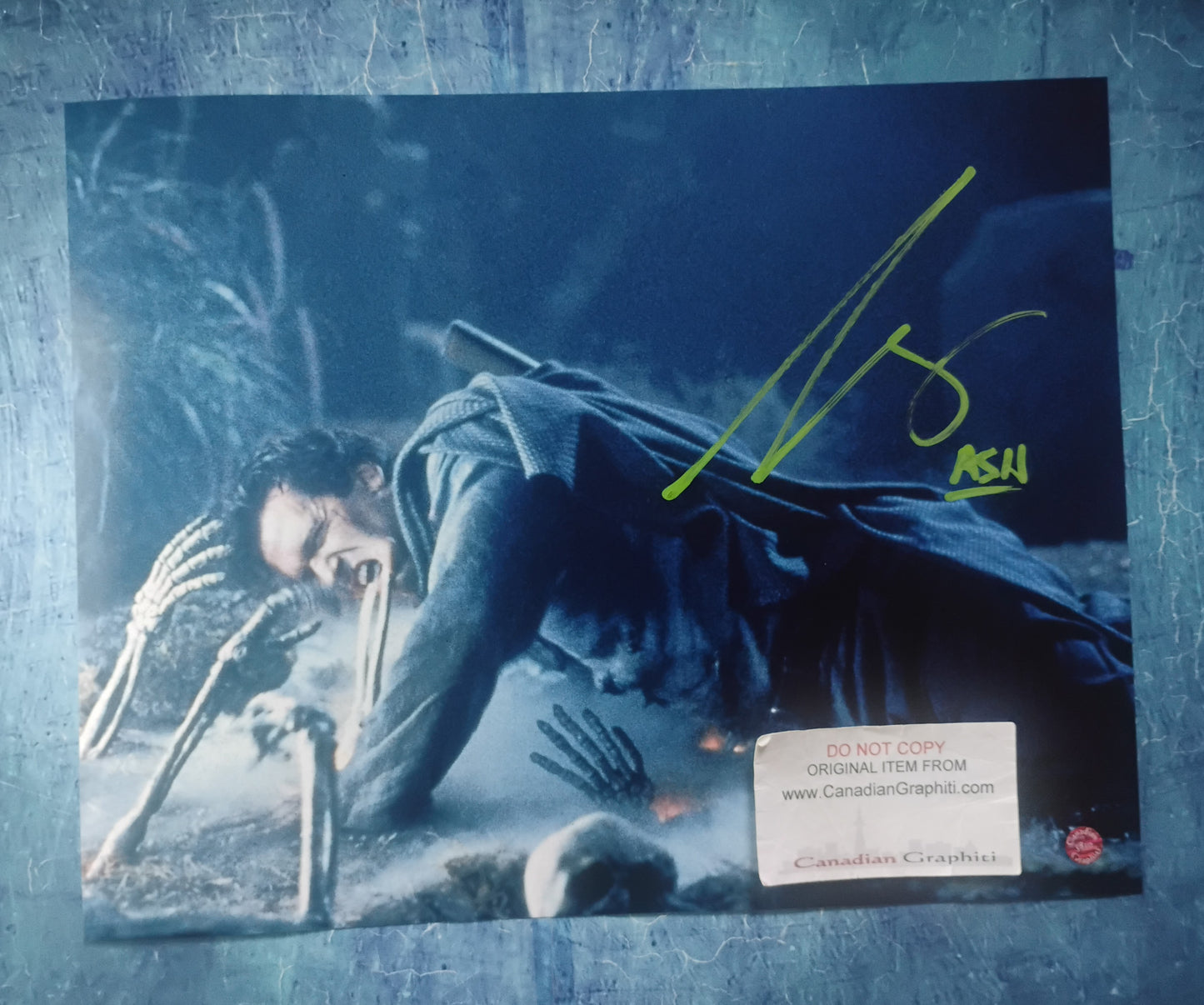Bruce Campbell Hand Signed Autograph 11x14 Photo COA Evil Dead