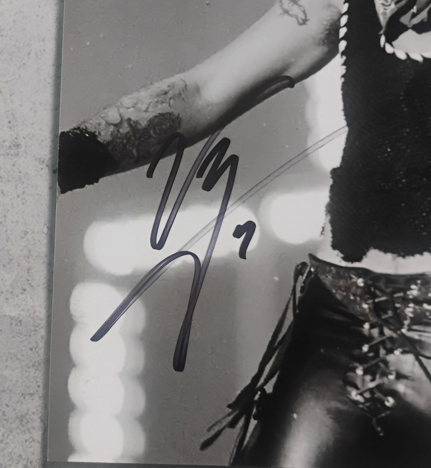 Vince Neil Hand Signed Autograph 8x10 Photo COA Motley Crue