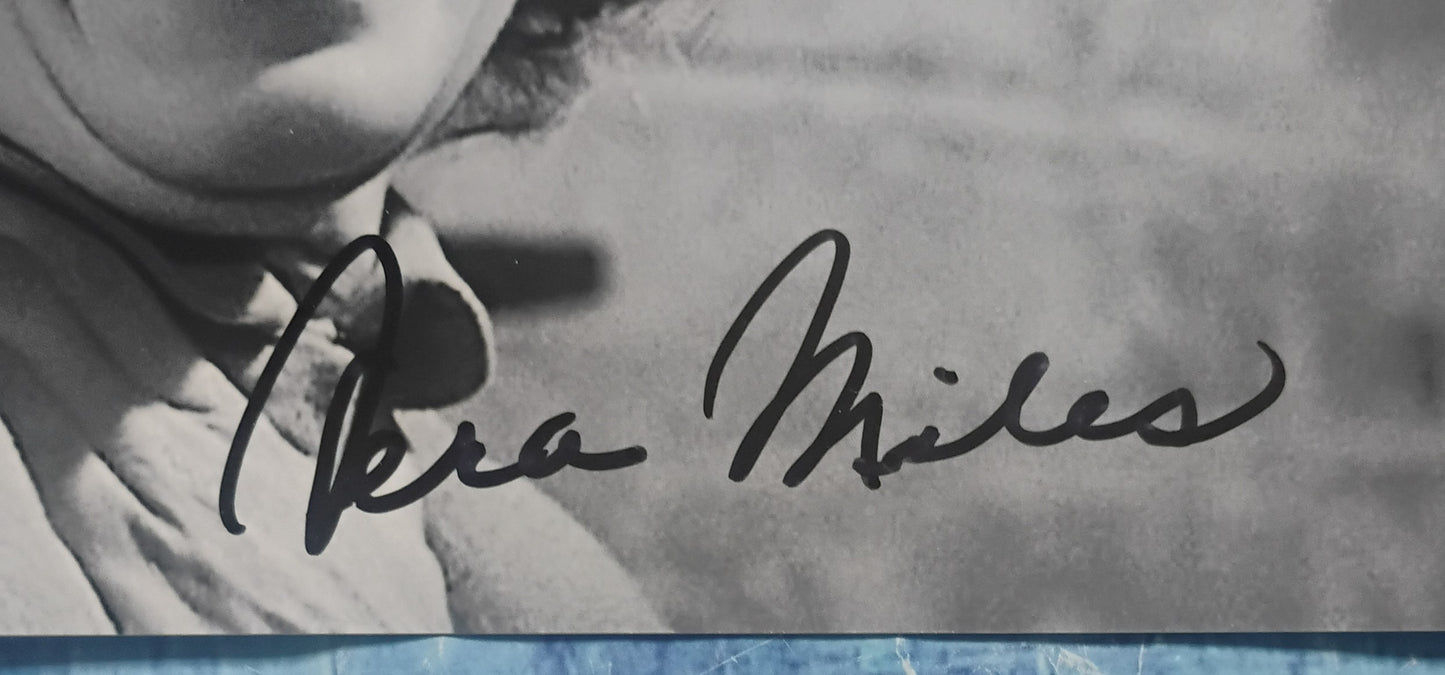 Vera Miles Hand Signed Autograph 8x10 Photo BAS COA