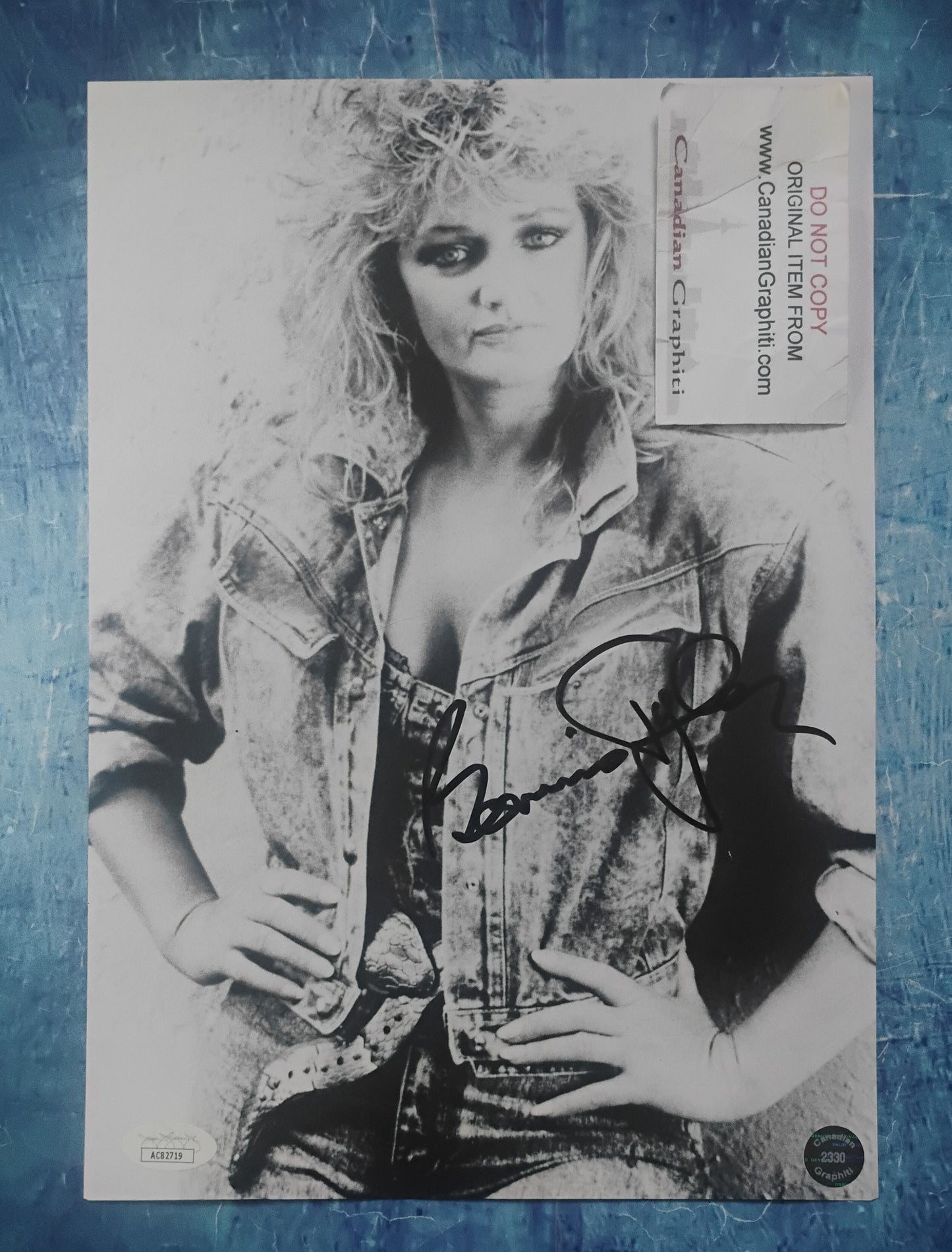 Bonnie Tyler Hand Signed Autograph Photo JSA COA