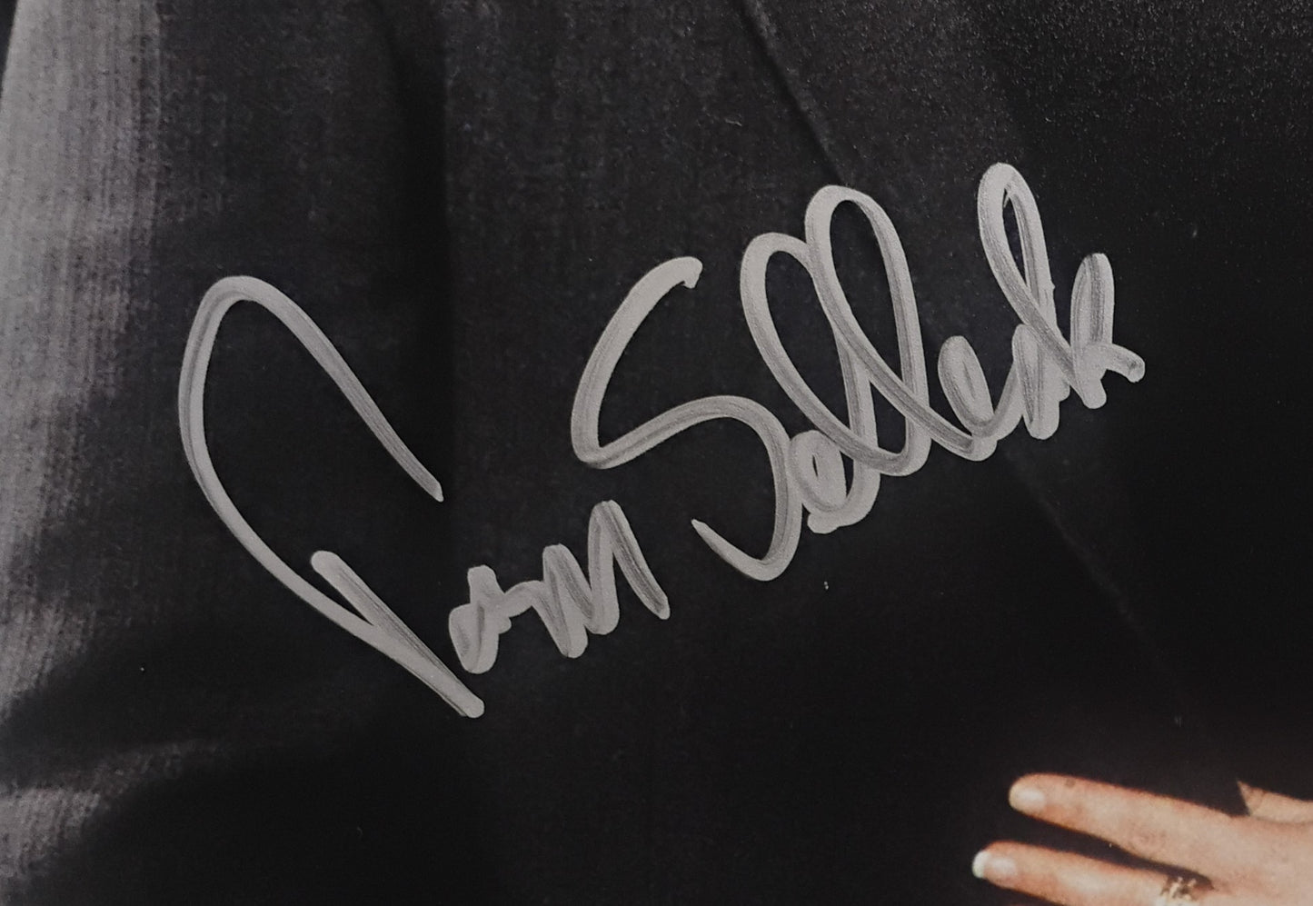 Tom Selleck Hand Signed Autograph 8x10 Photo OPix COA Friends