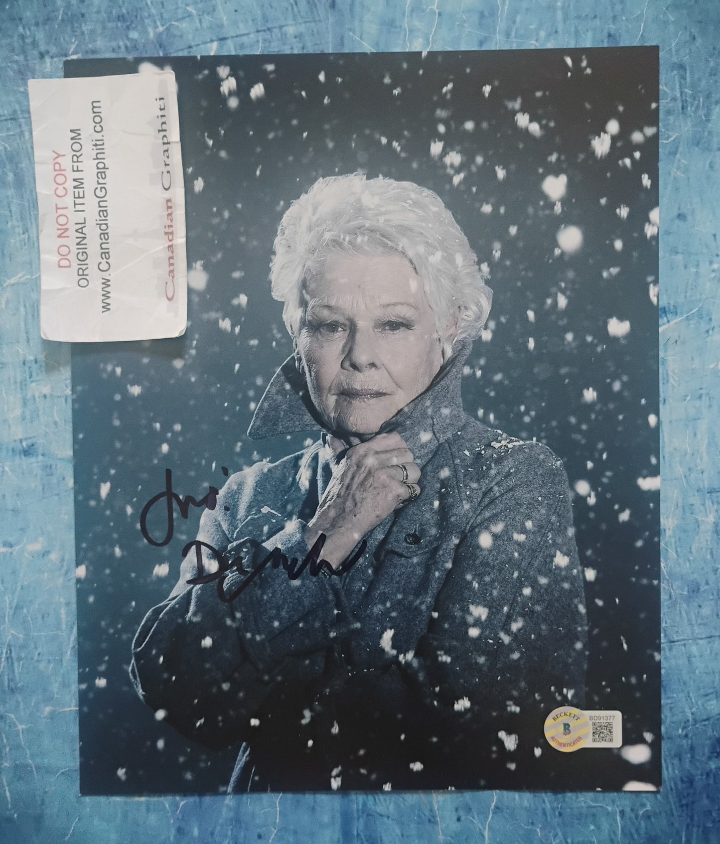 Judi Dench Hand Signed Autograph 8x10 Photo BAS COA