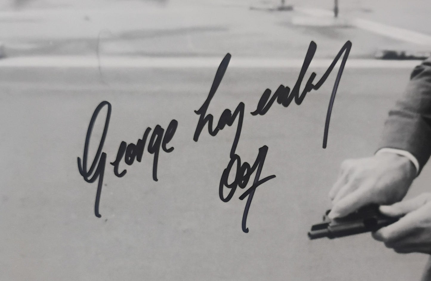 George Lazenby Hand Signed Autograph 8x10 Photo COA James Bond