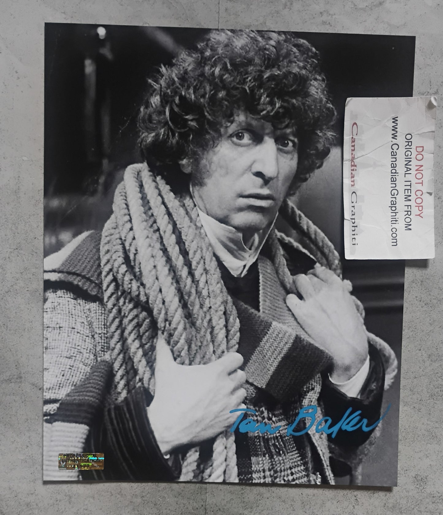 Tom Baker Hand Signed Autograph 8x10 Photo COA Doctor Who