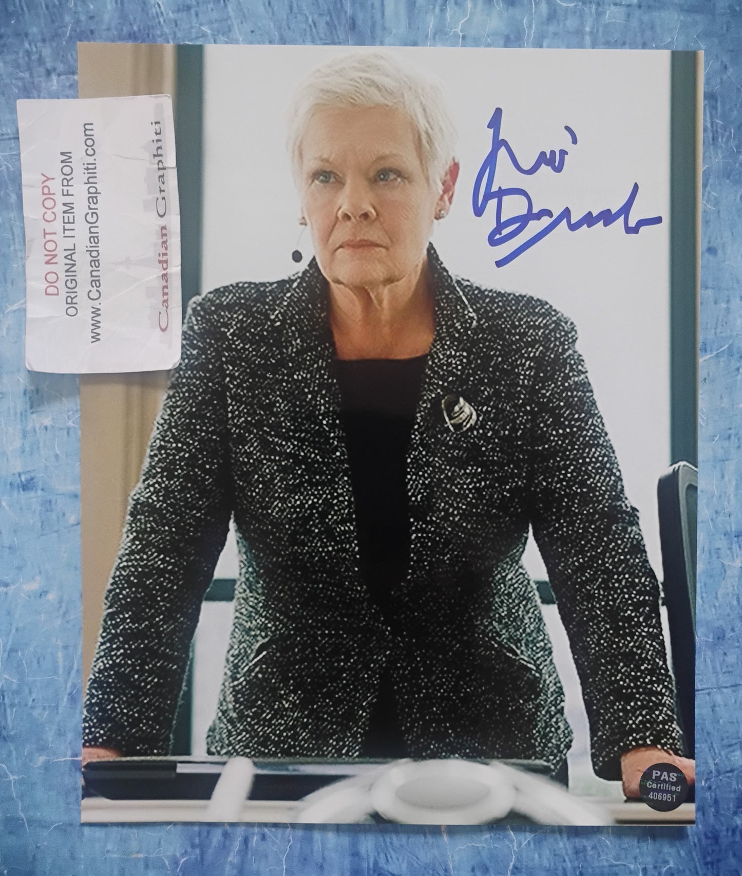 Judi Dench Hand Signed Autograph 8x10 Photo COA James Bond
